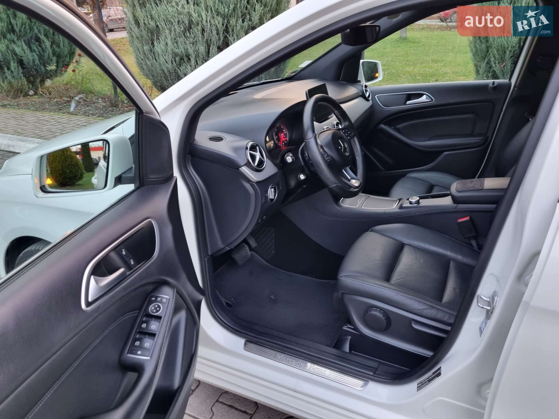 Mercedes-Benz B-Class 2016 VIN WDD2462121J432765 фото оголошення 17 з 59