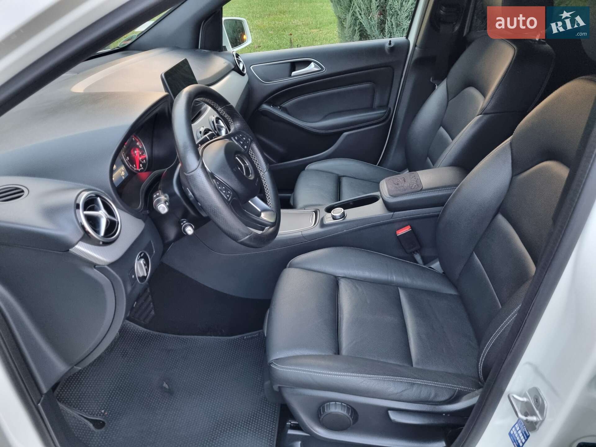 Mercedes-Benz B-Class 2016 VIN WDD2462121J432765 фото оголошення 18 з 59