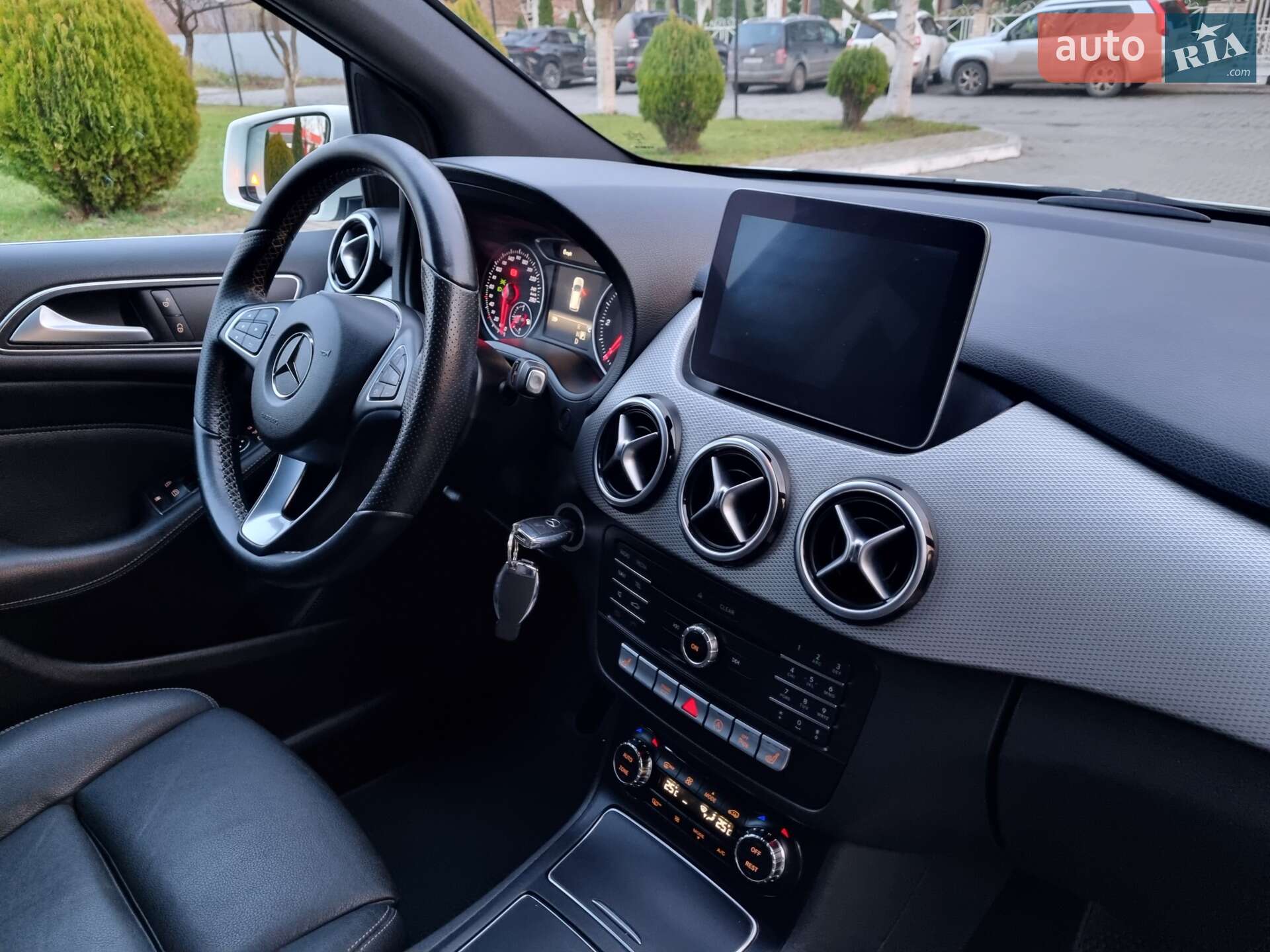Mercedes-Benz B-Class 2016 VIN WDD2462121J432765 фото оголошення 33 з 59