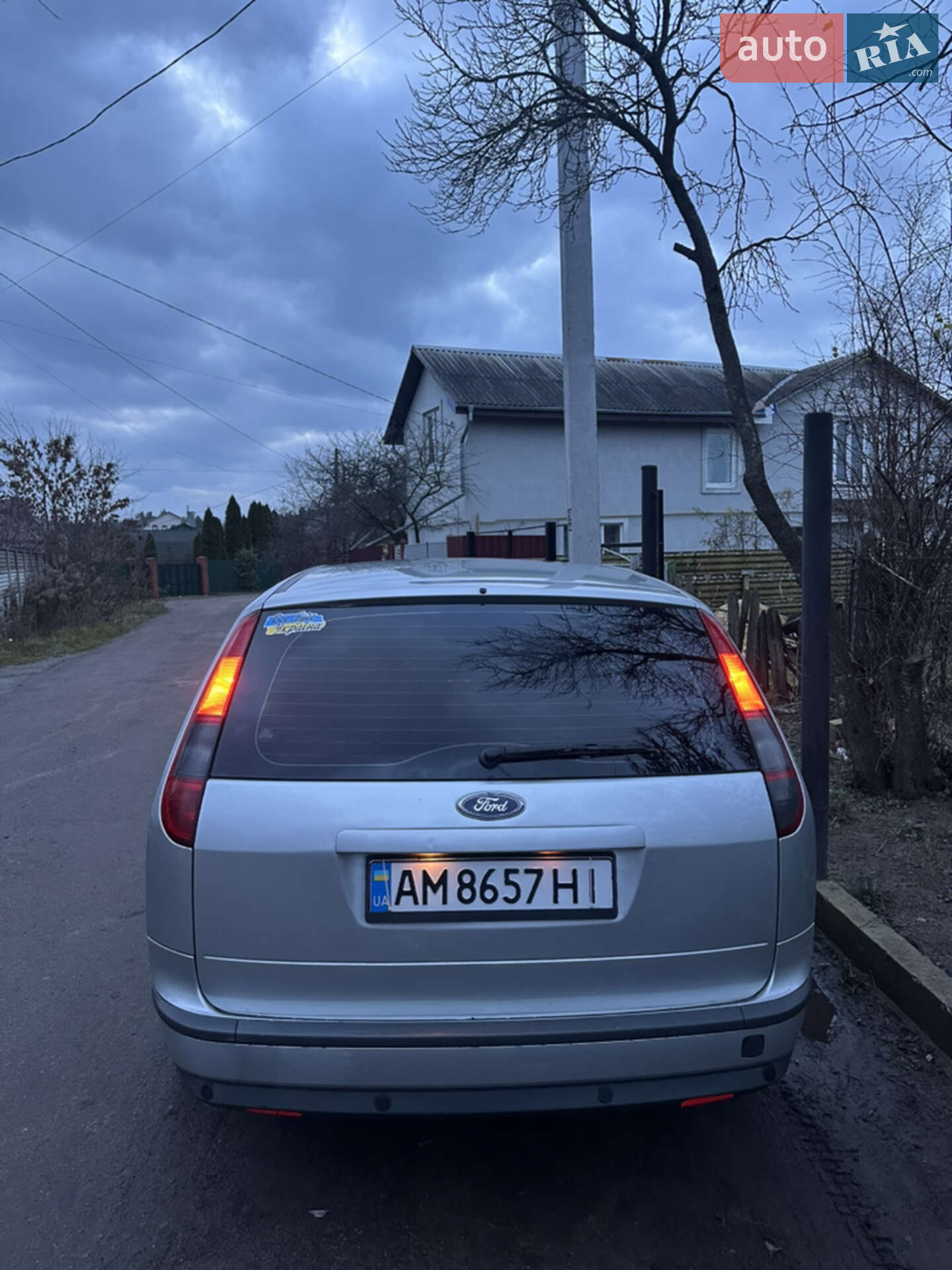Ford Focus 2007 VIN WF0WXXGCDW7Y57456 фото оголошення 10 з 13