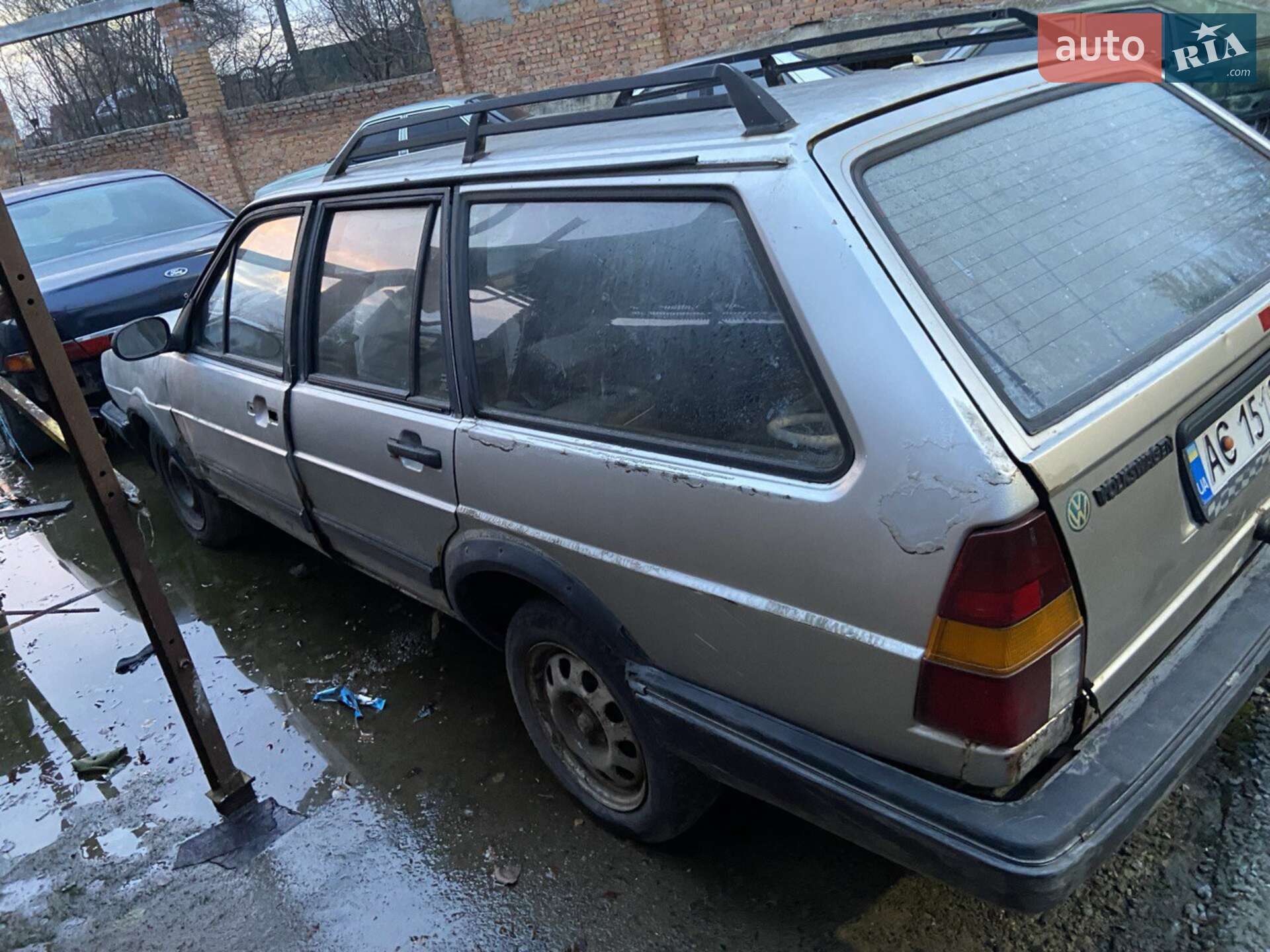 Volkswagen Passat 1985 VIN WVWZZZ33ZGE183056 фото оголошення 3 з 9