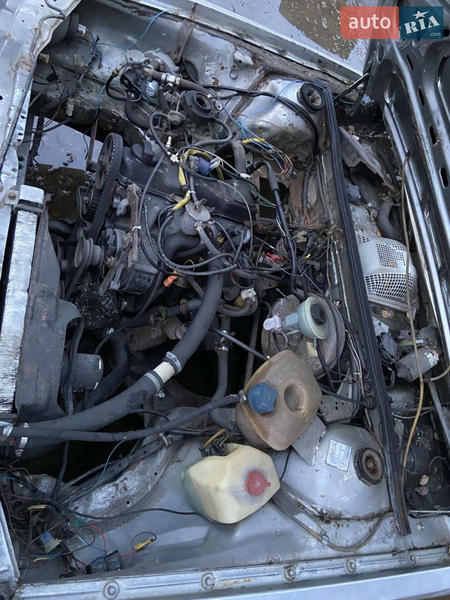 Volkswagen Passat 1985 VIN WVWZZZ33ZGE183056 фото оголошення 9 з 9