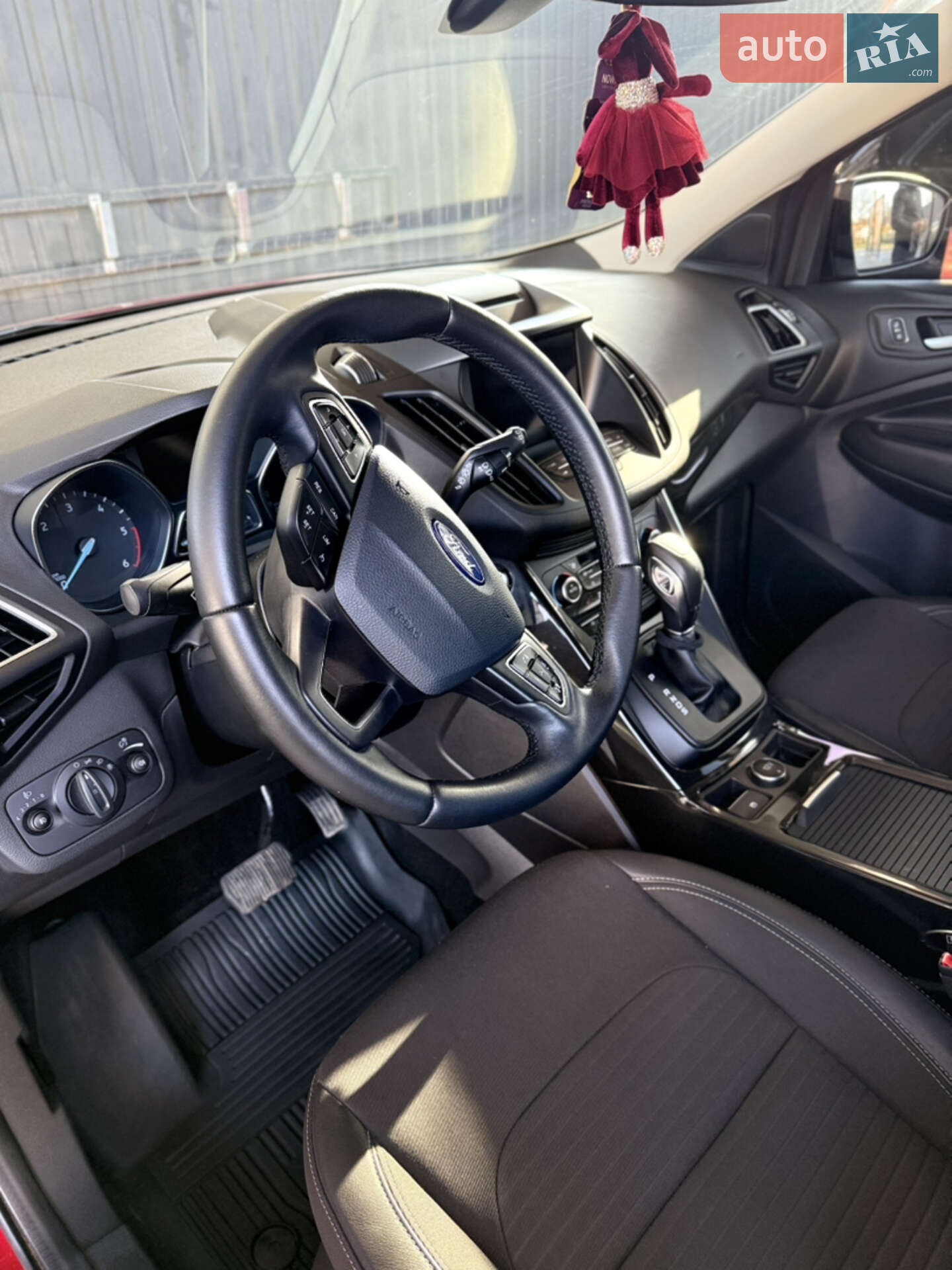 Ford Kuga 2019 VIN WF0AXXWPMAKU74534 фото оголошення 9 з 10