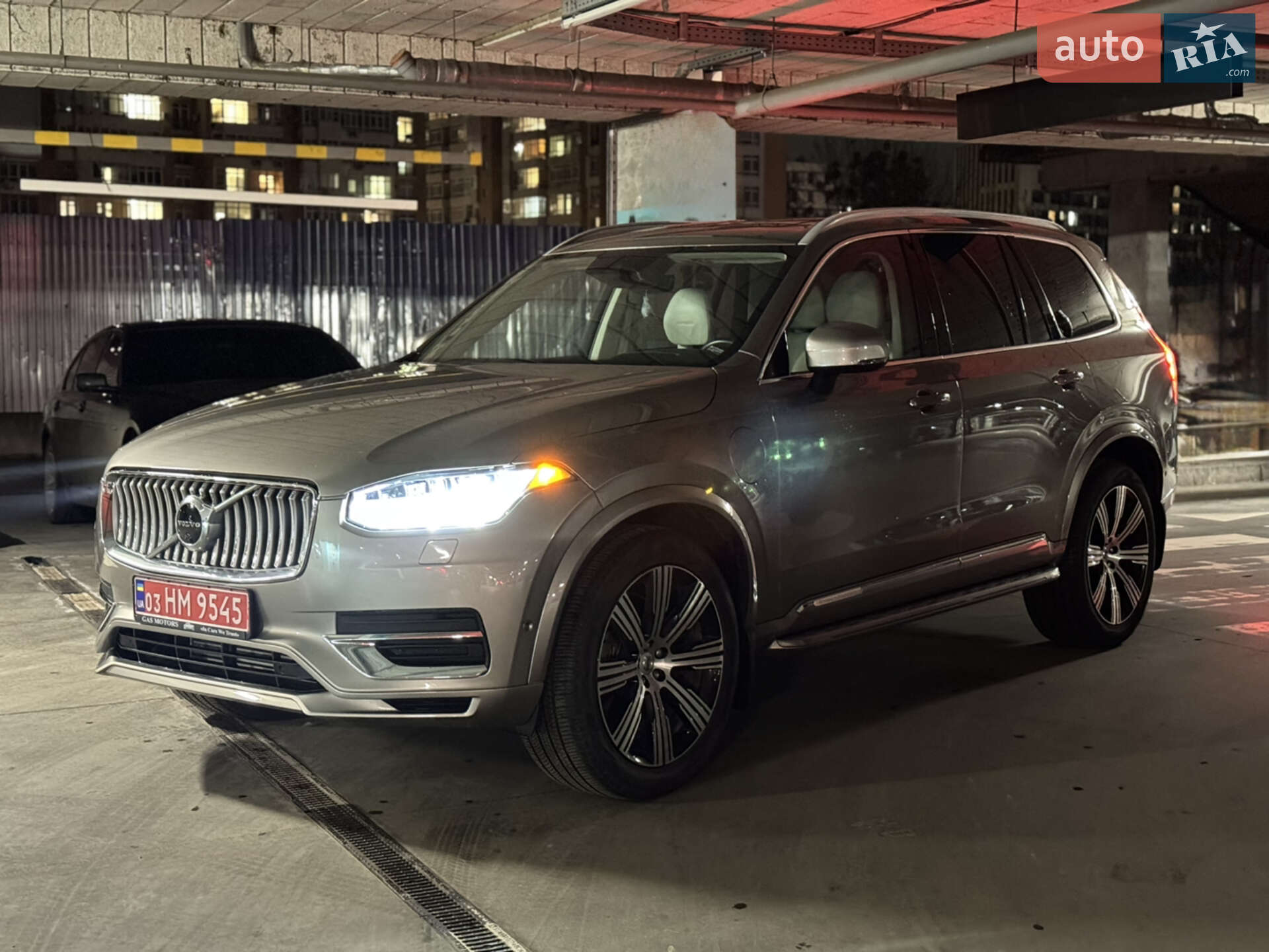 Volvo XC90 2019 VIN YV4BR00L4L1559782 фото оголошення 2 з 65