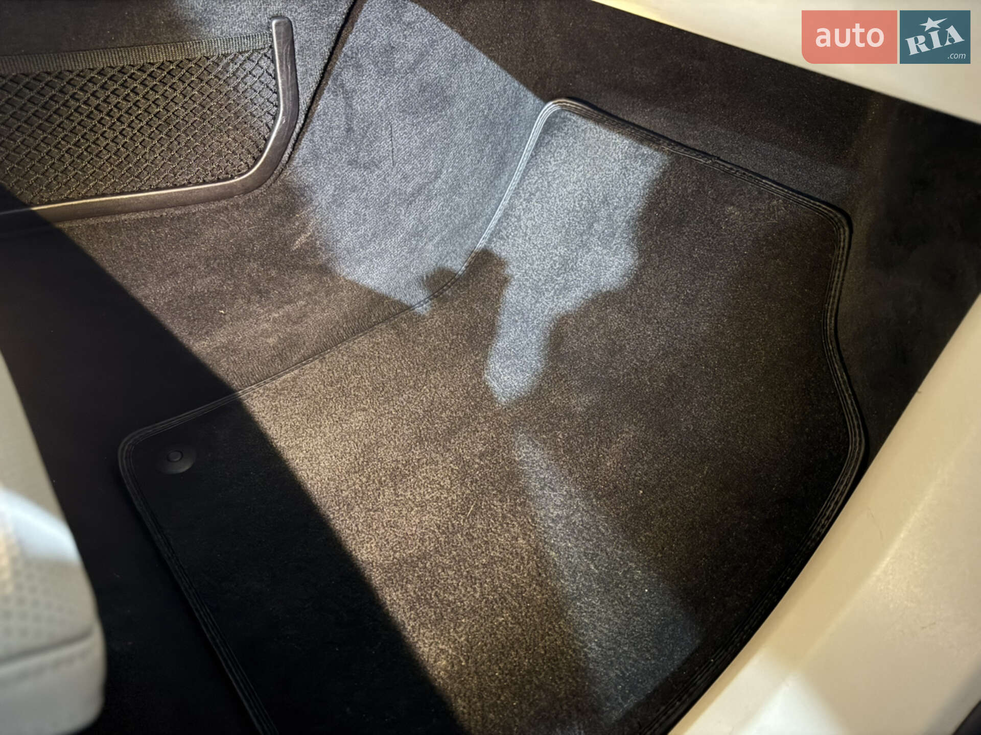 Volvo XC90 2019 VIN YV4BR00L4L1559782 фото оголошення 17 з 65