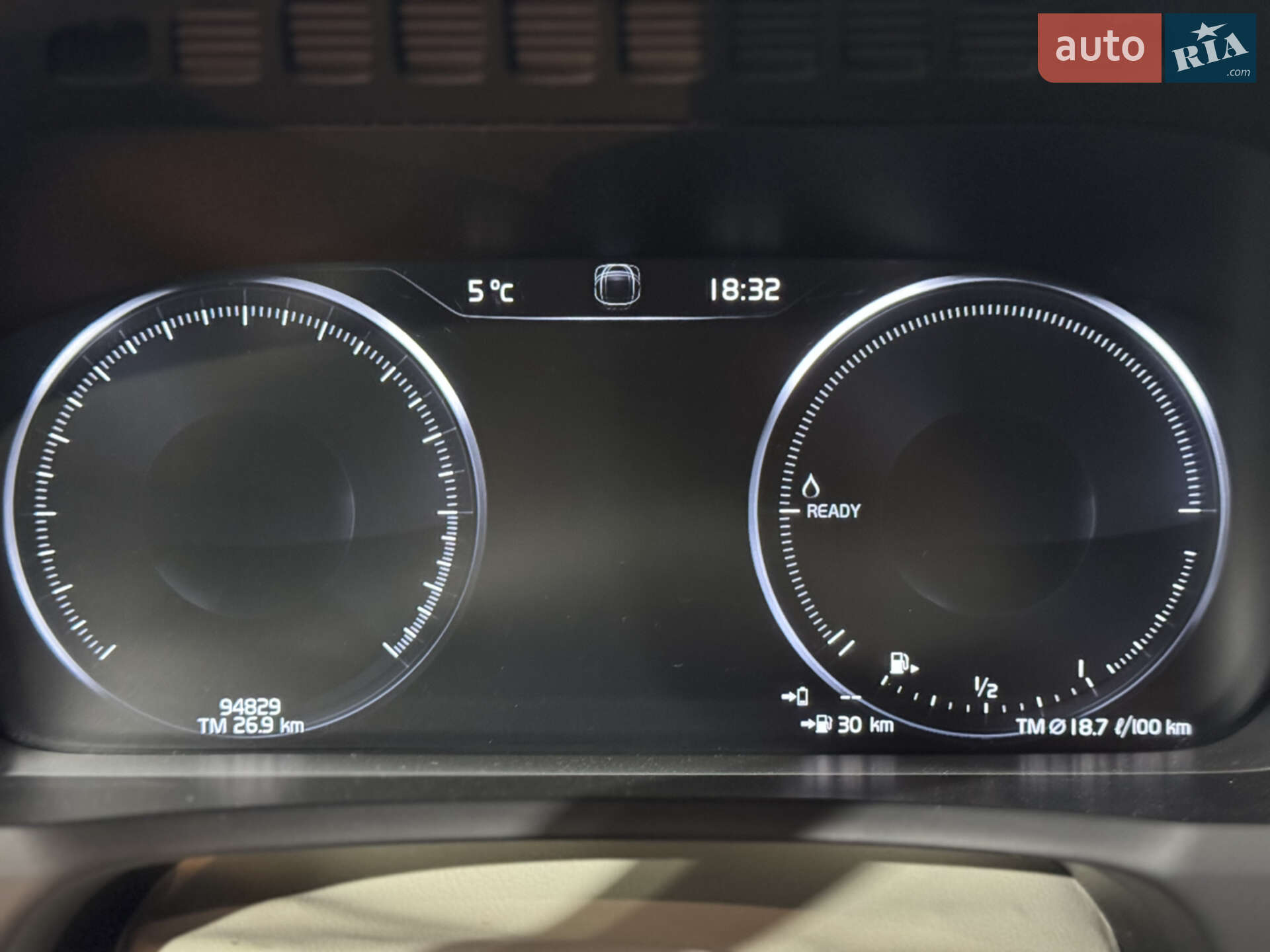 Volvo XC90 2019 VIN YV4BR00L4L1559782 фото оголошення 22 з 65
