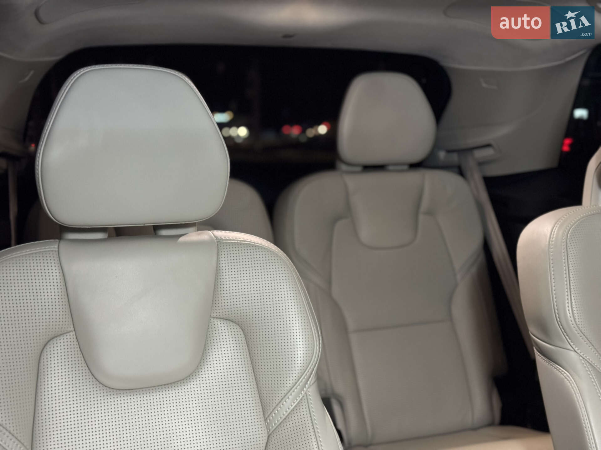 Volvo XC90 2019 VIN YV4BR00L4L1559782 фото оголошення 41 з 65