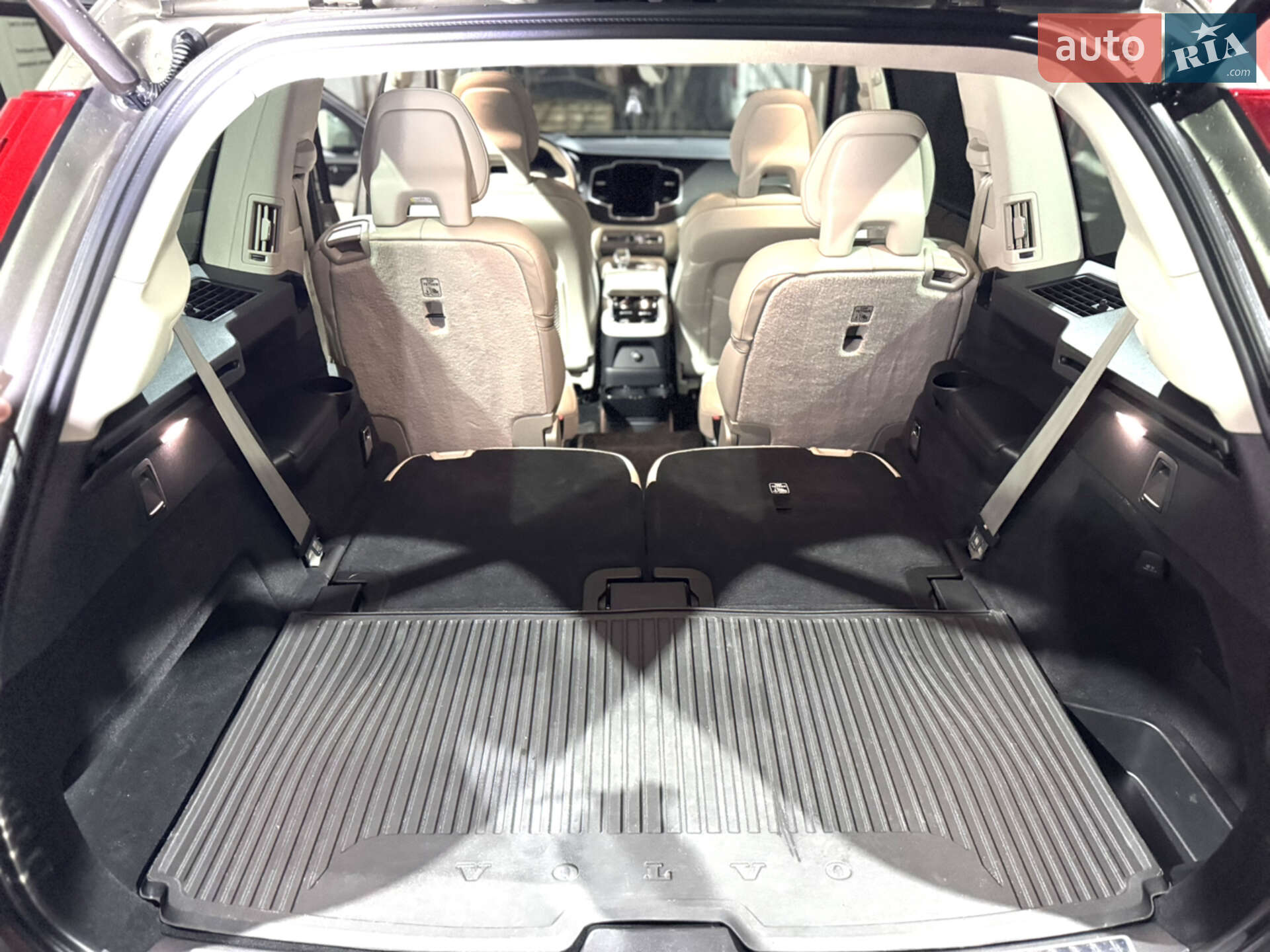 Volvo XC90 2019 VIN YV4BR00L4L1559782 фото оголошення 52 з 65