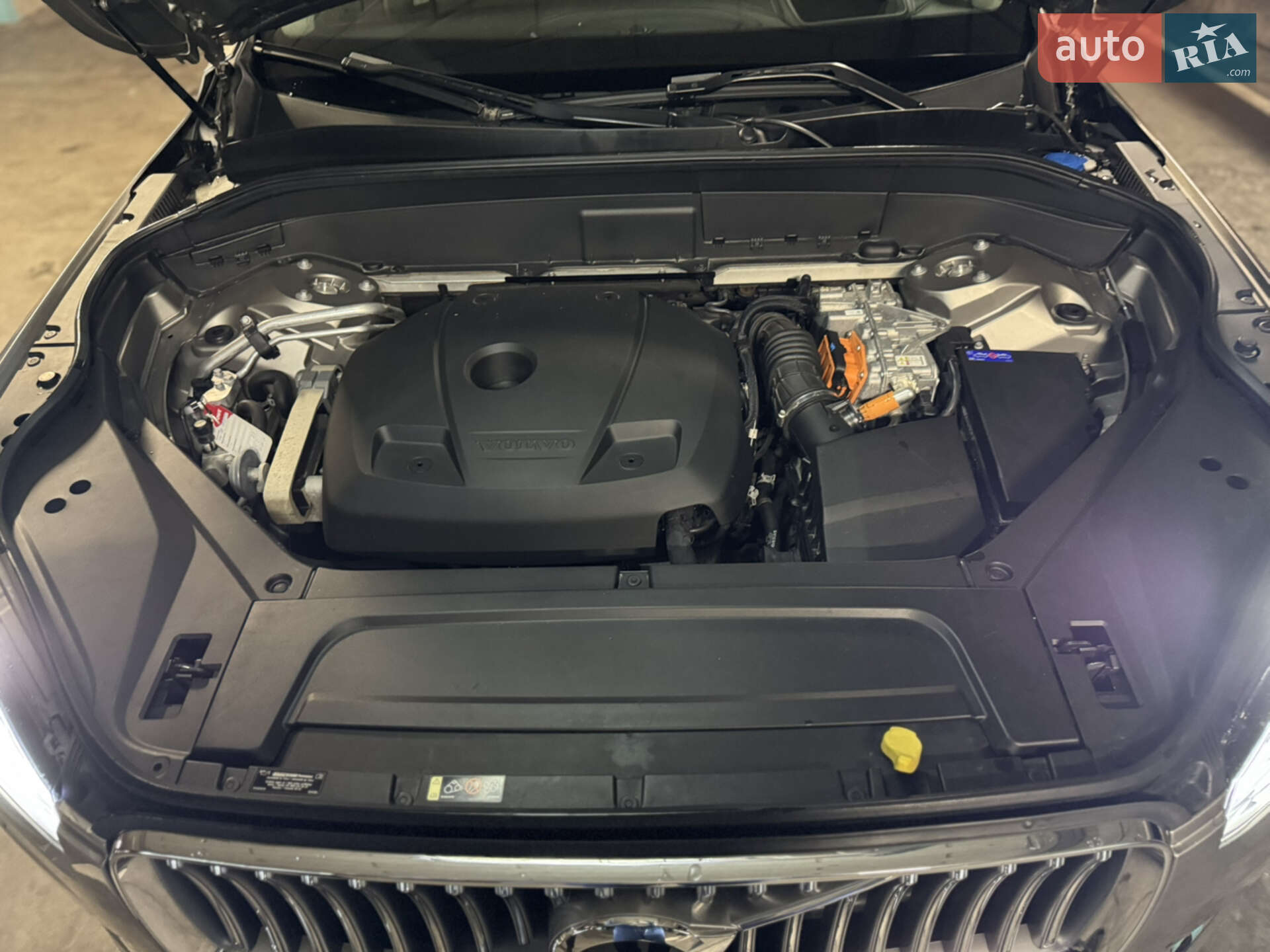 Volvo XC90 2019 VIN YV4BR00L4L1559782 фото оголошення 62 з 65