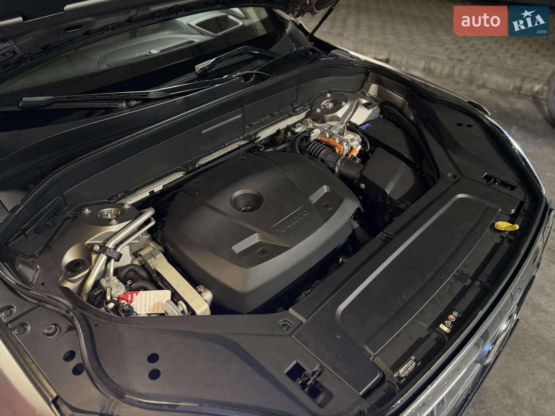 Volvo XC90 2019 VIN YV4BR00L4L1559782 фото оголошення 63 з 65