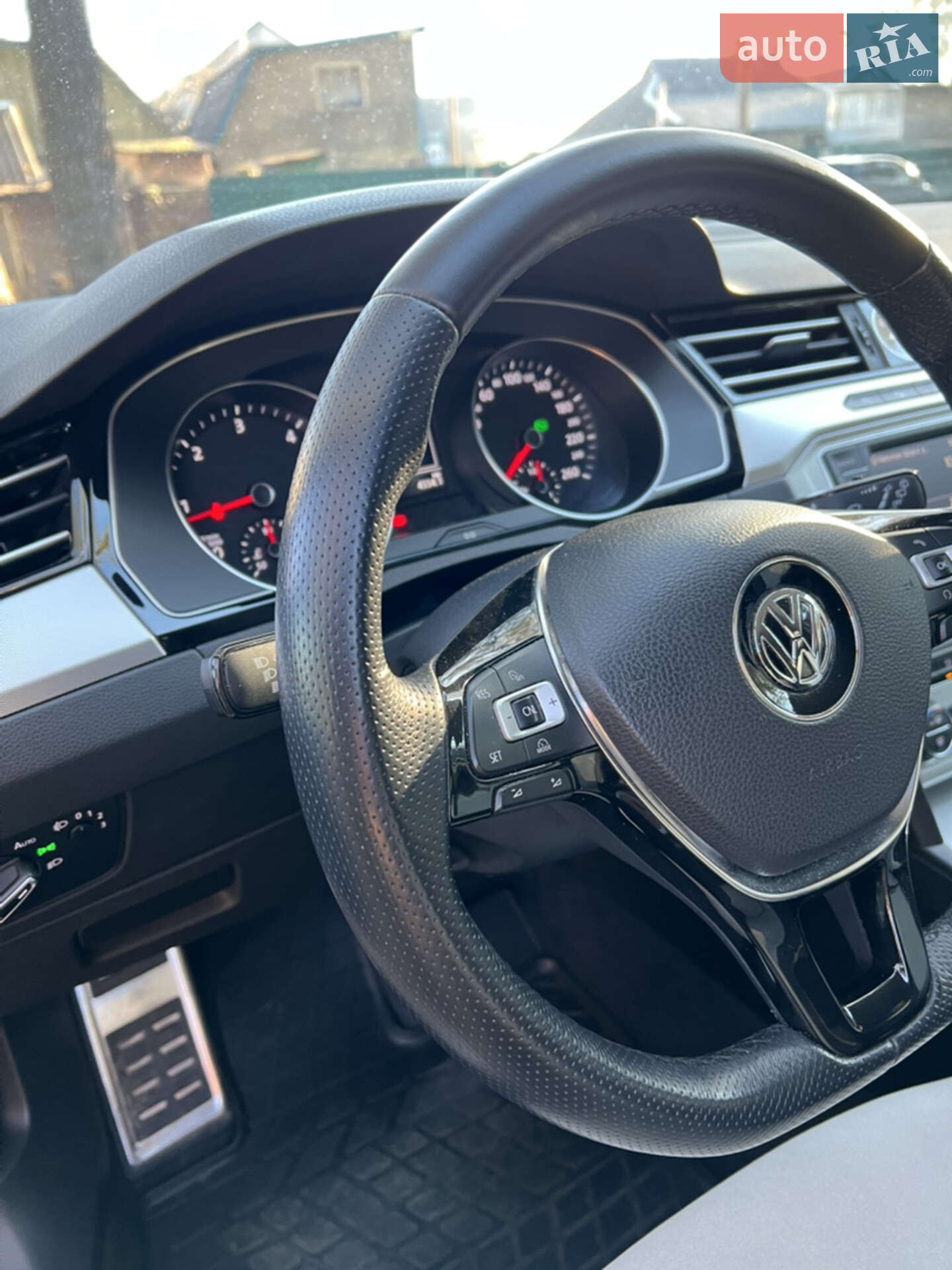 Volkswagen Passat 2016 VIN WVWZZZ3CZGE242151 фото оголошення 8 з 19