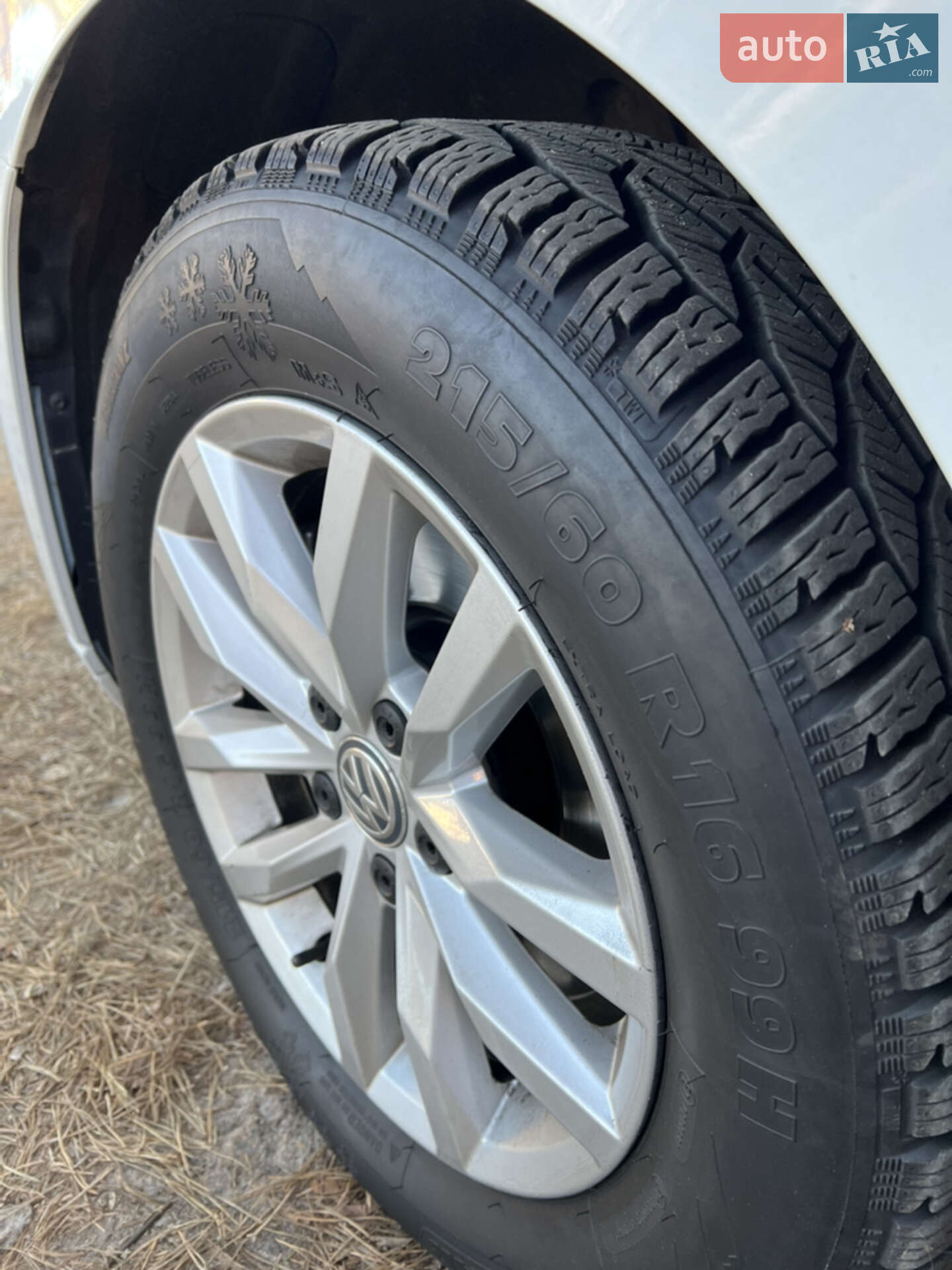 Volkswagen Passat 2016 VIN WVWZZZ3CZGE242151 фото оголошення 14 з 19