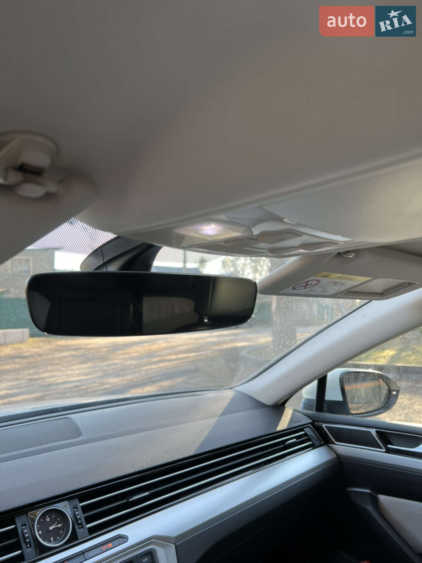 Volkswagen Passat 2016 VIN WVWZZZ3CZGE242151 фото оголошення 16 з 19