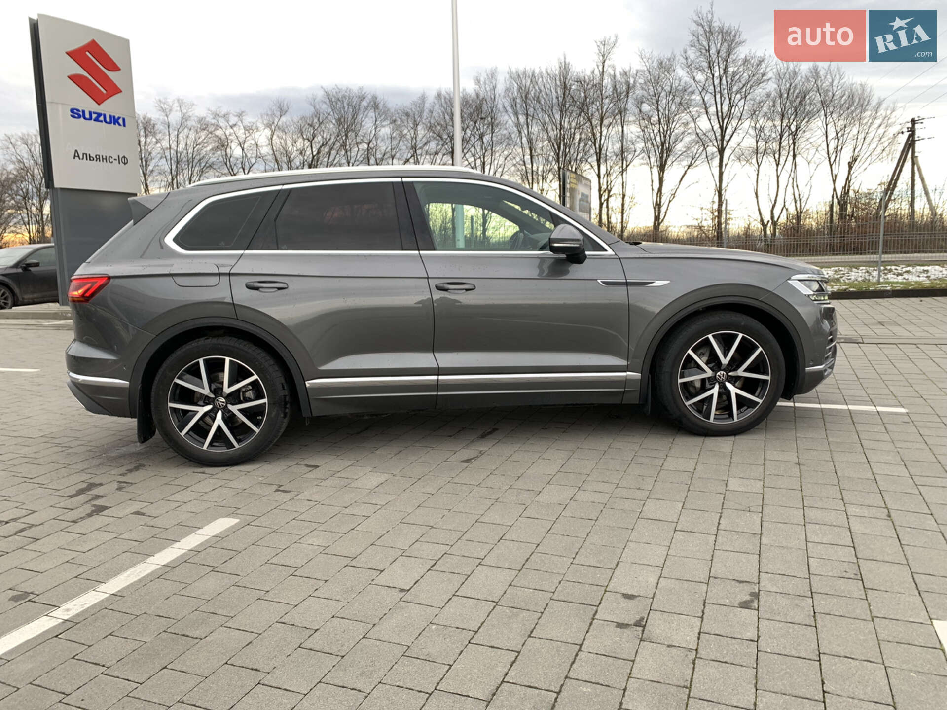 Volkswagen Touareg 2021 VIN WVGZZZCRZMD040773 фото оголошення 4 з 13