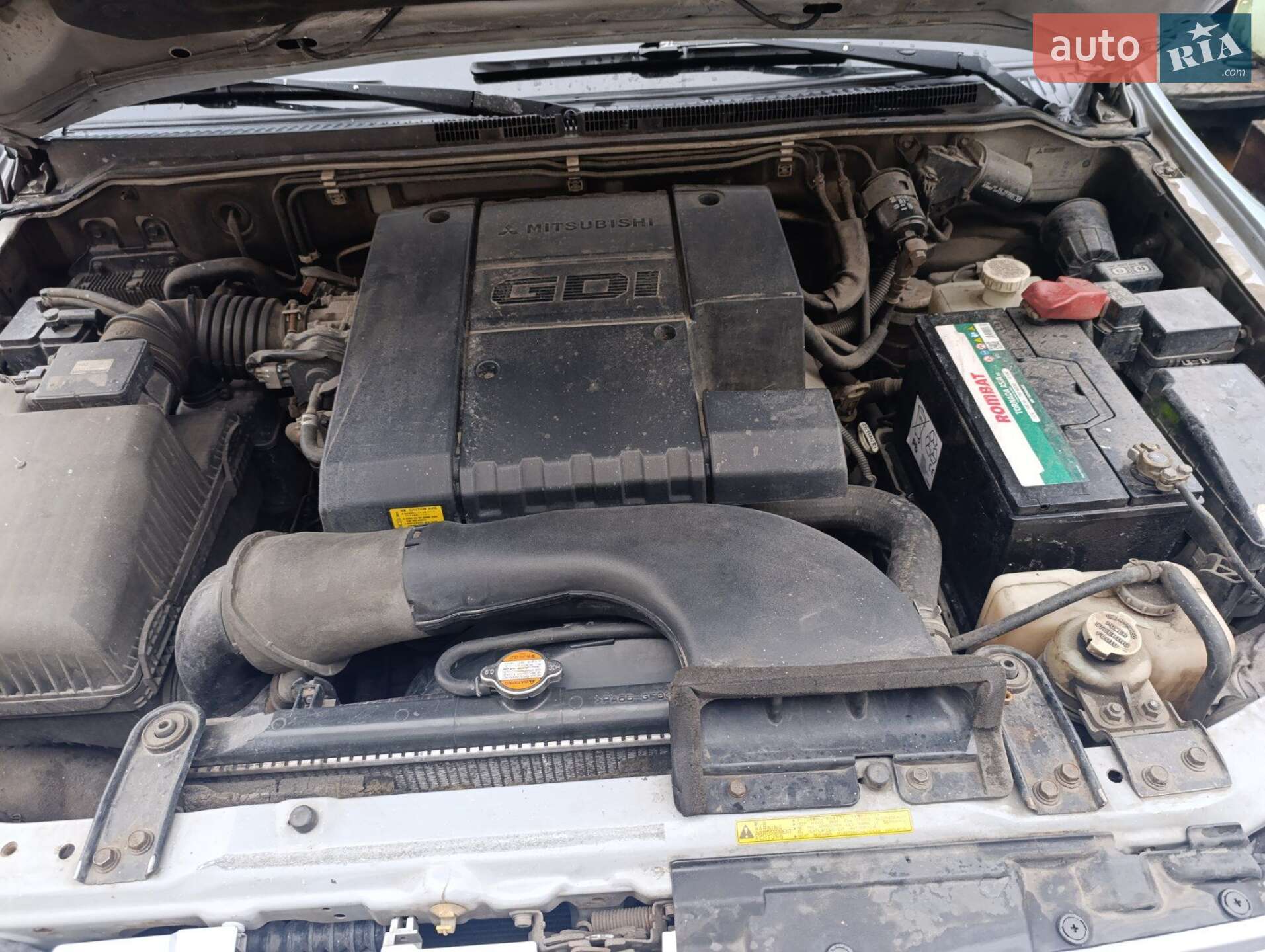 Mitsubishi Pajero Wagon 2004 VIN JMBLYV75W5J000231 фото оголошення 2 з 13