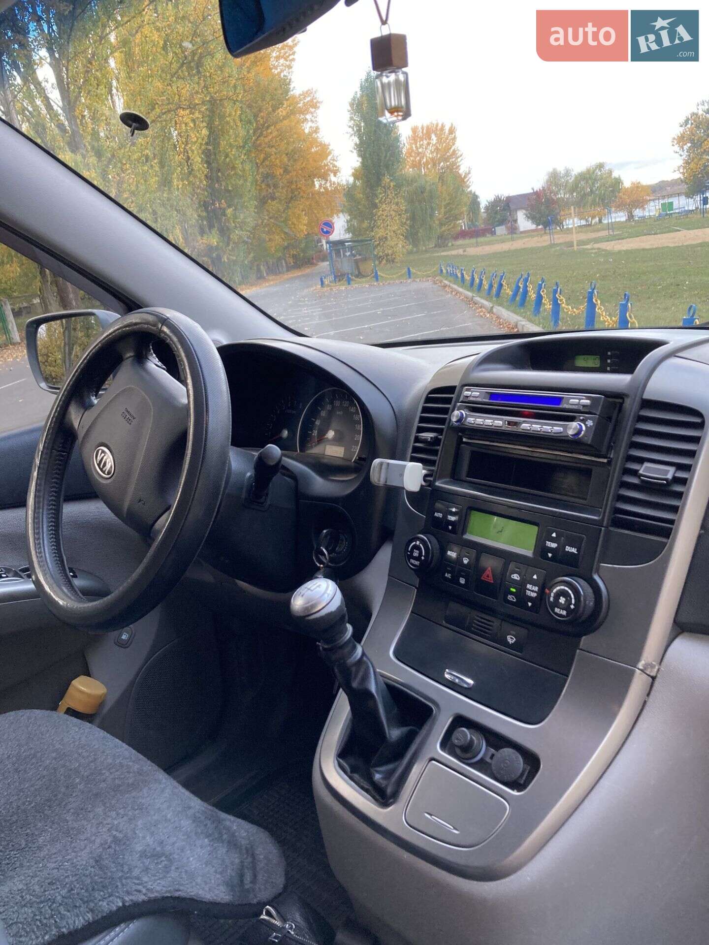 KIA Carnival 2008 VIN Y6LMB75228L000583 фото оголошення 3 з 11