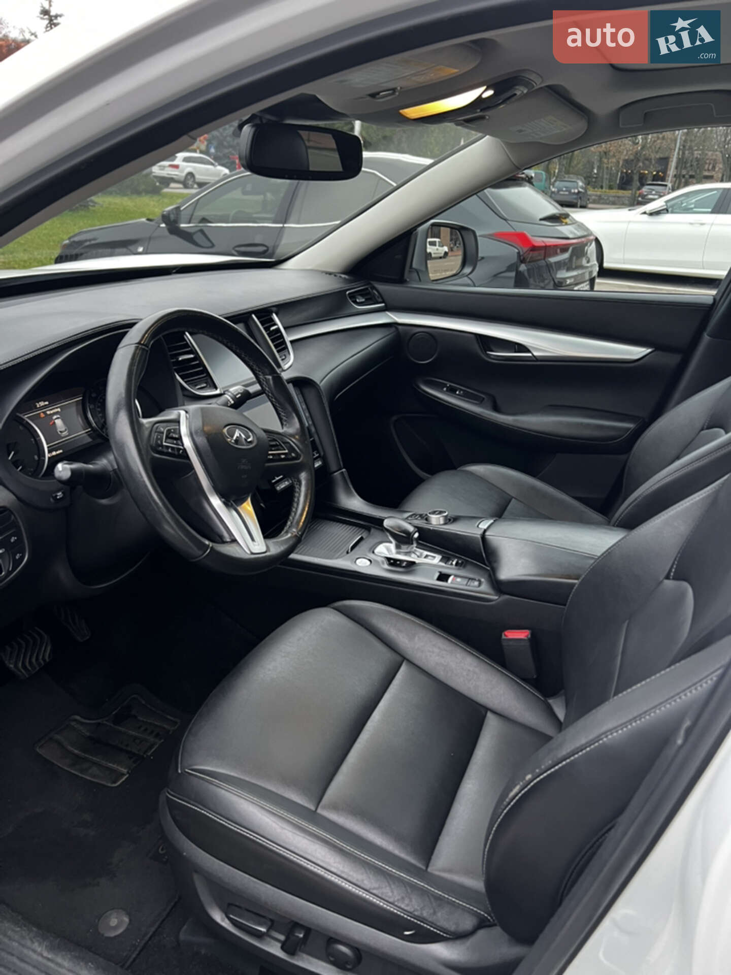 Infiniti QX50 2018 VIN 3PCAJ5M39KF129457 фото оголошення 17 з 22