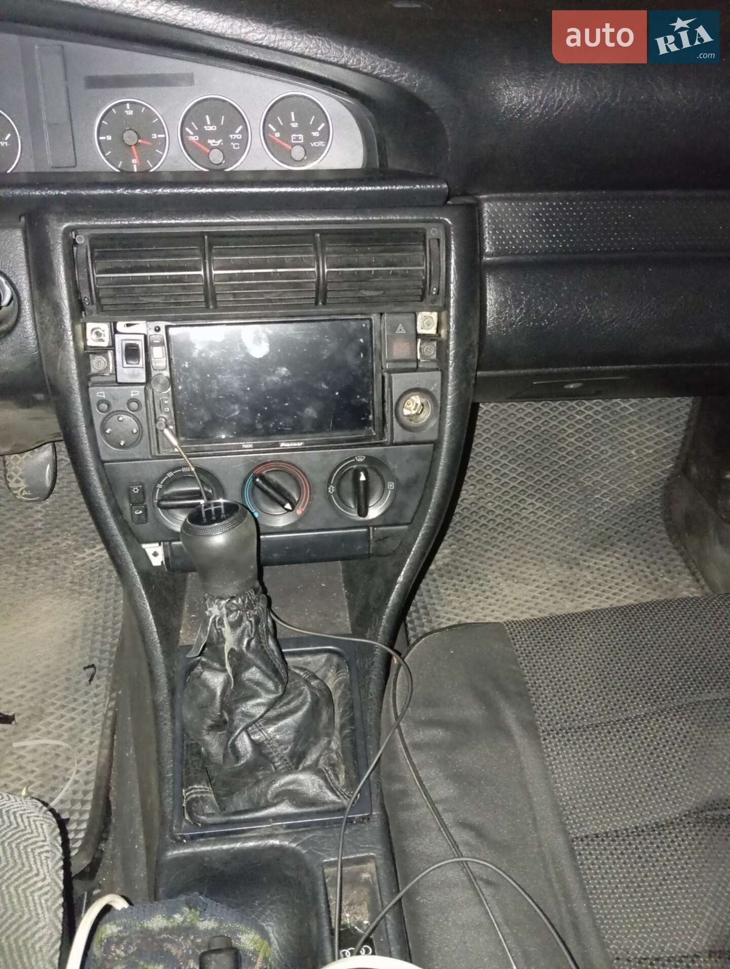 Audi 100 1992 VIN WAUZZZ4AZNN064975 фото оголошення 9 з 21