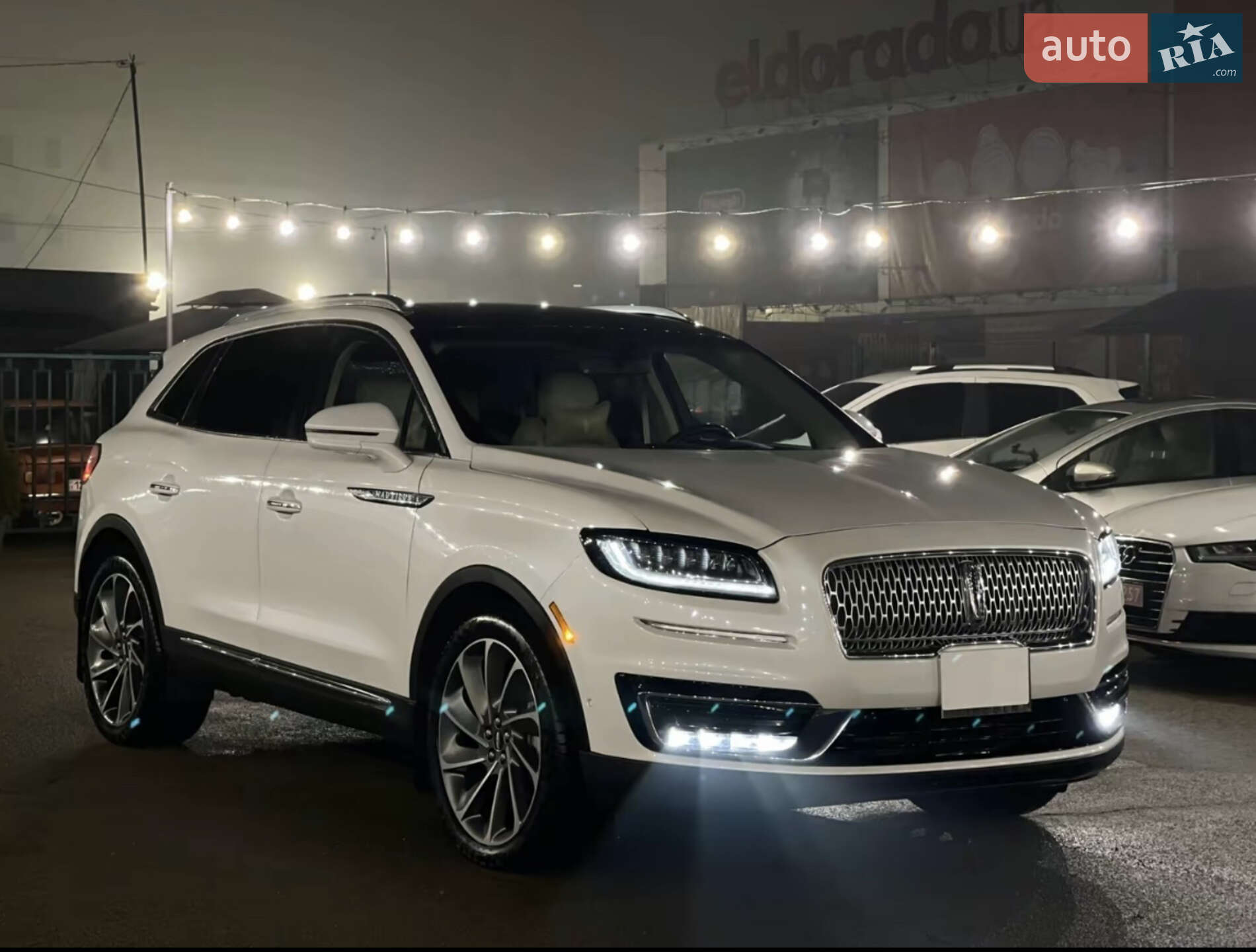 Lincoln Nautilus 2020 VIN 2LMPJ8K98LBL15198 фото оголошення 2 з 29
