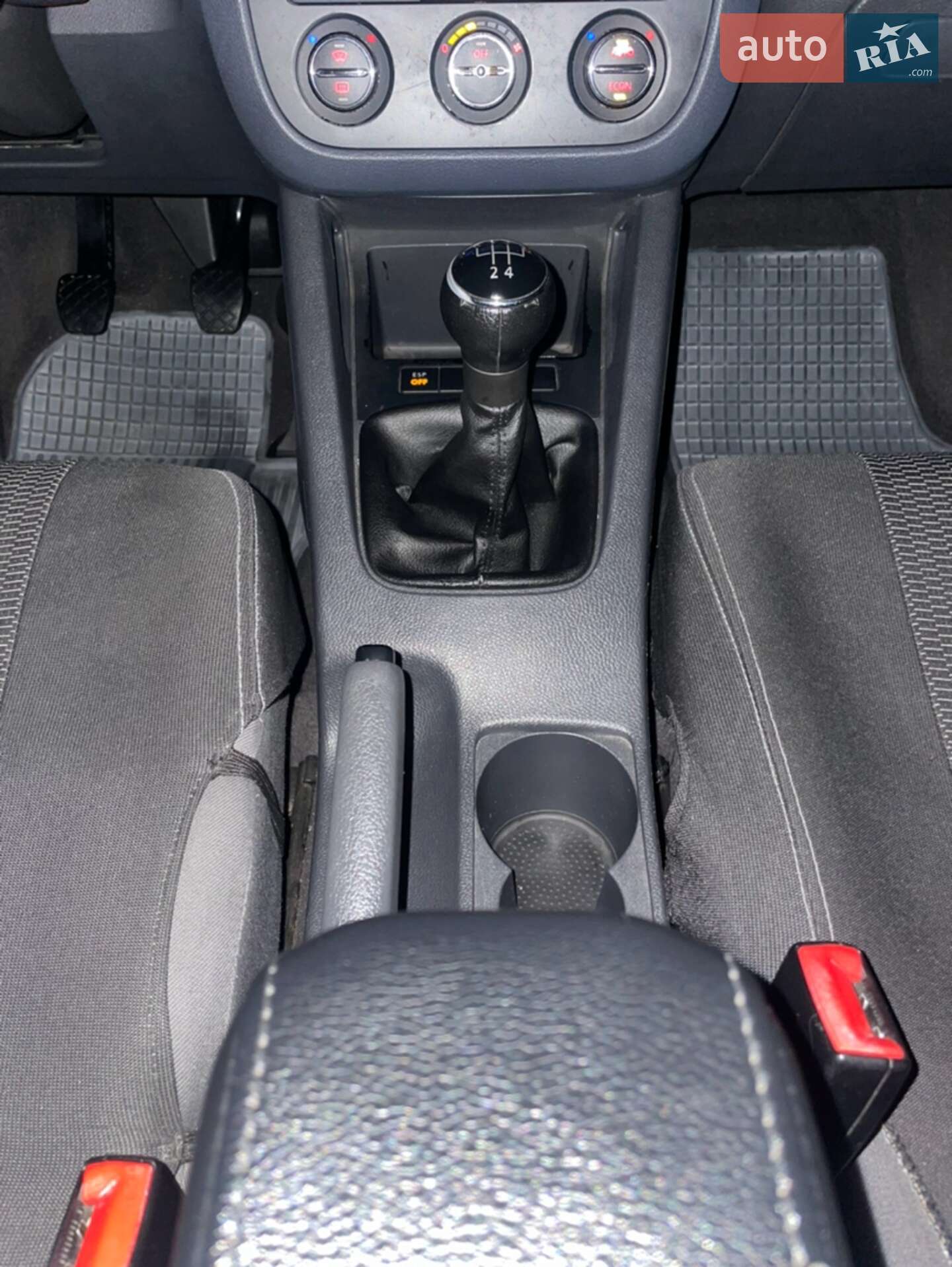 Volkswagen Golf 2003 VIN WVWZZZ1KZ4W028956 фото оголошення 21 з 58
