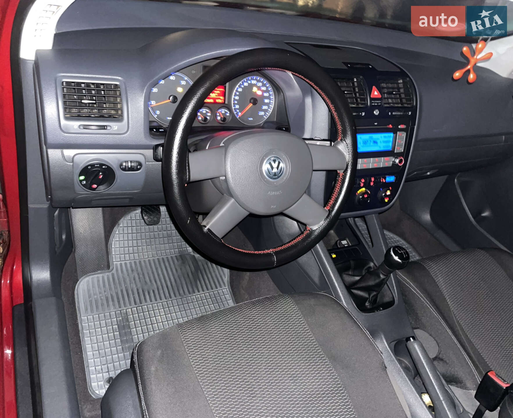 Volkswagen Golf 2003 VIN WVWZZZ1KZ4W028956 фото оголошення 22 з 58