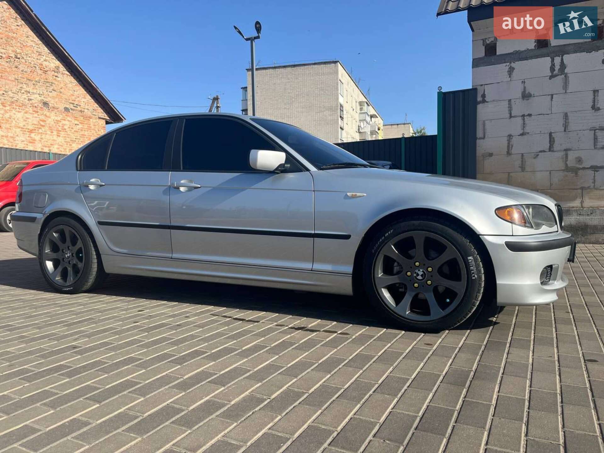 BMW 3 Series 2004 VIN WBAAY31020JR54544 фото оголошення 3 з 17