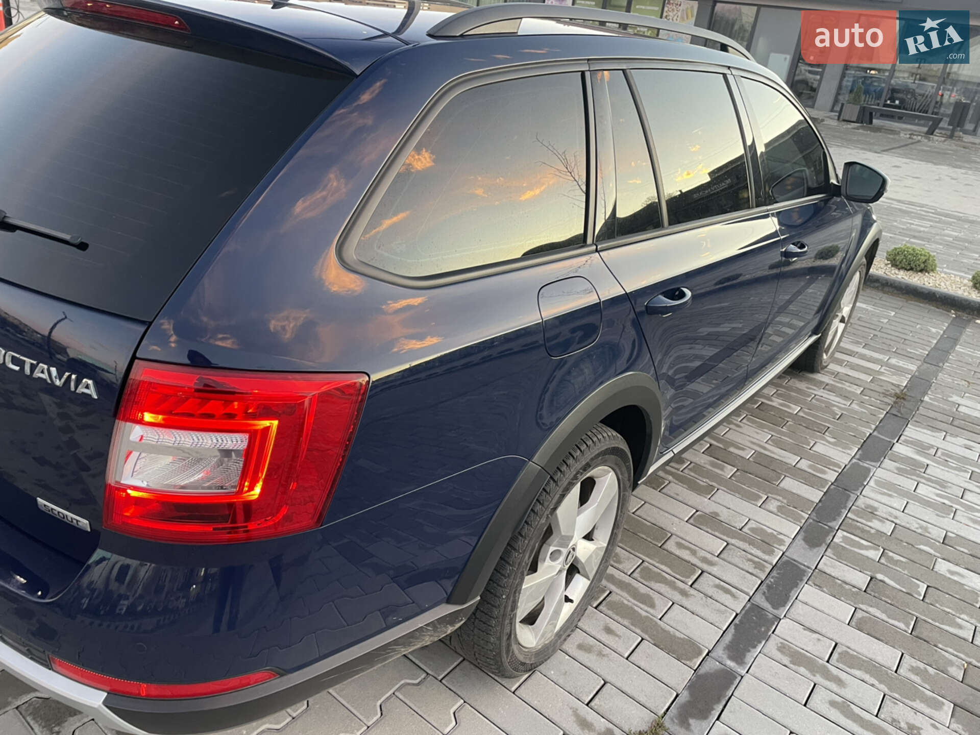 Skoda Octavia Scout 2017 VIN TMBLJ7NE2J0062850 фото оголошення 11 з 44