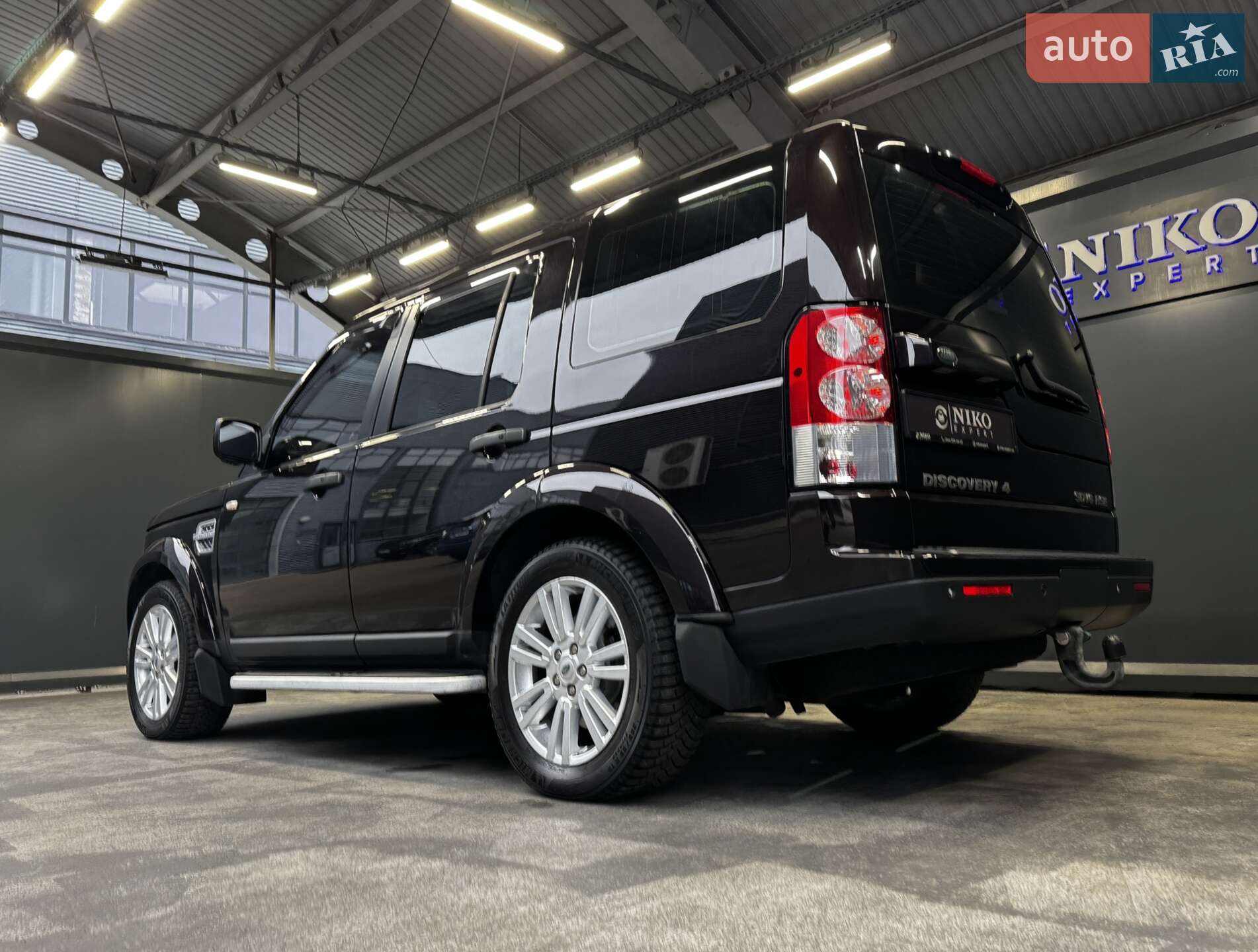 Land Rover Discovery 2011 VIN SALLAAAF4BA592626 фото оголошення 10 з 42