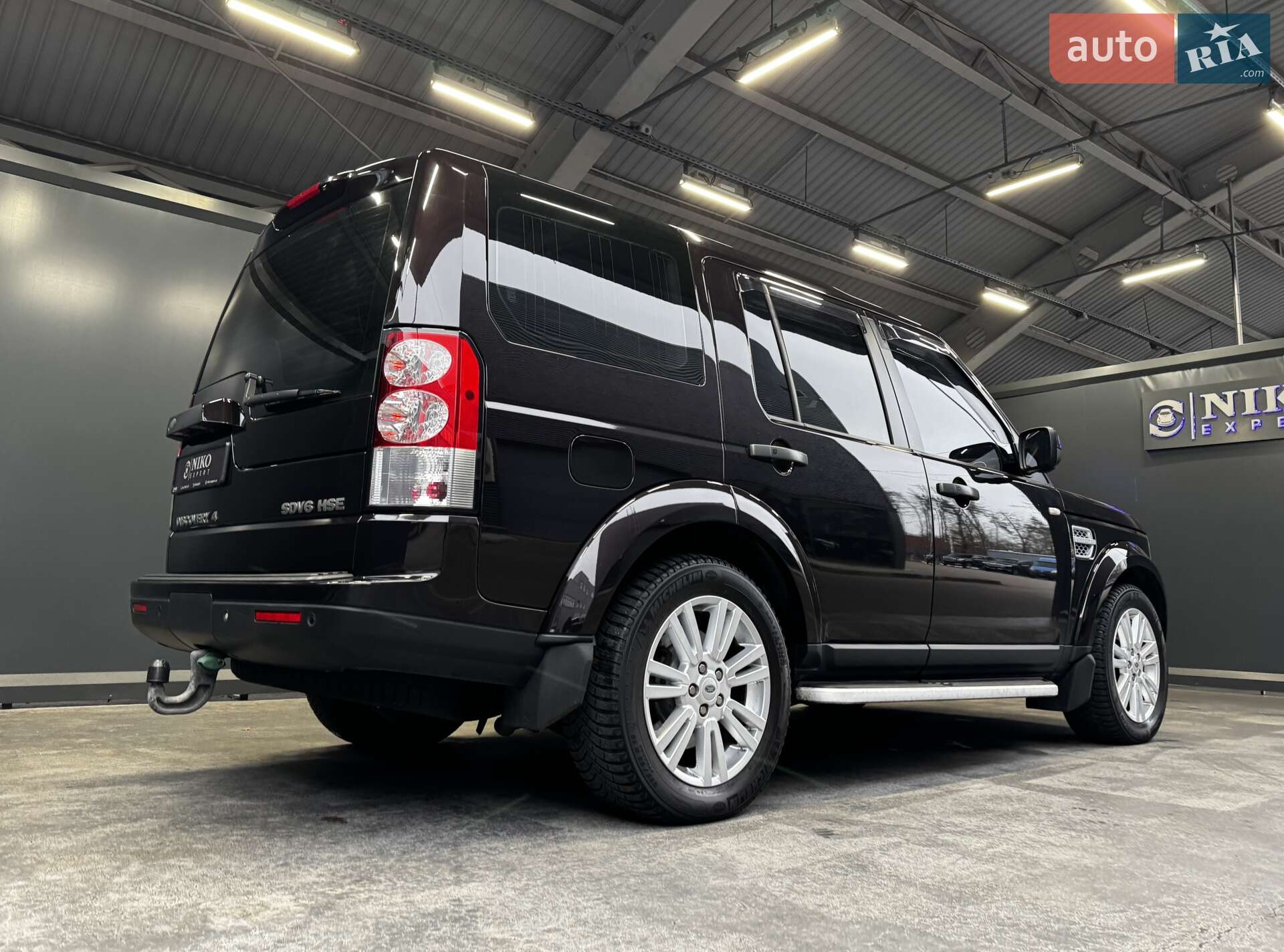 Land Rover Discovery 2011 VIN SALLAAAF4BA592626 фото оголошення 17 з 42