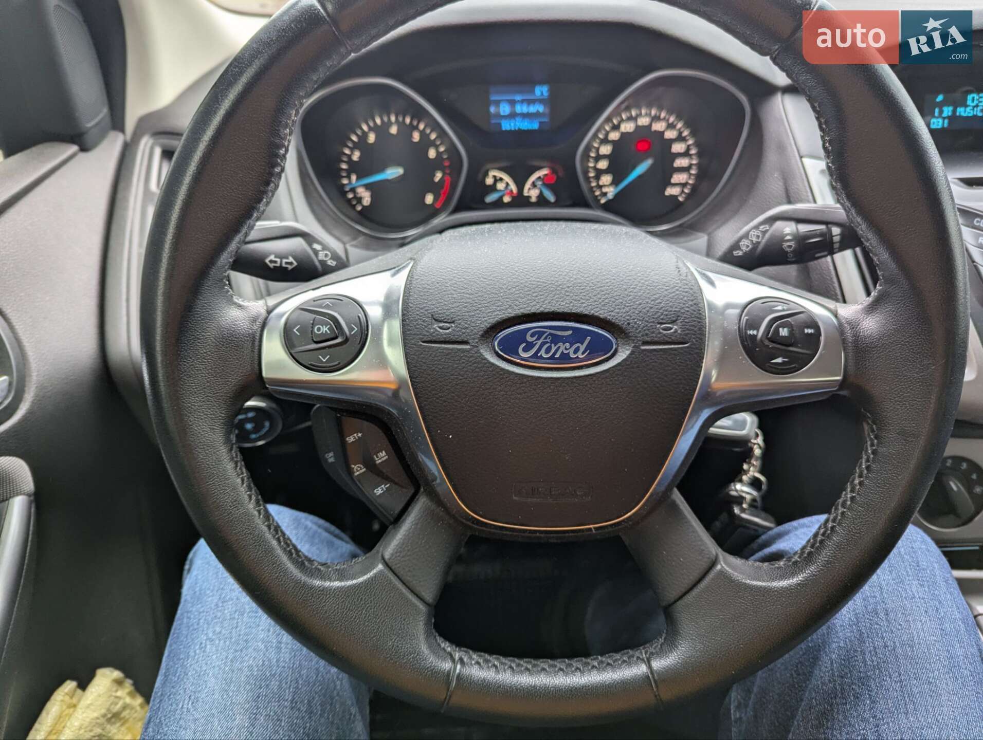 Ford Focus 2013 VIN WF0LXXGCBLDG39759 фото оголошення 4 з 10