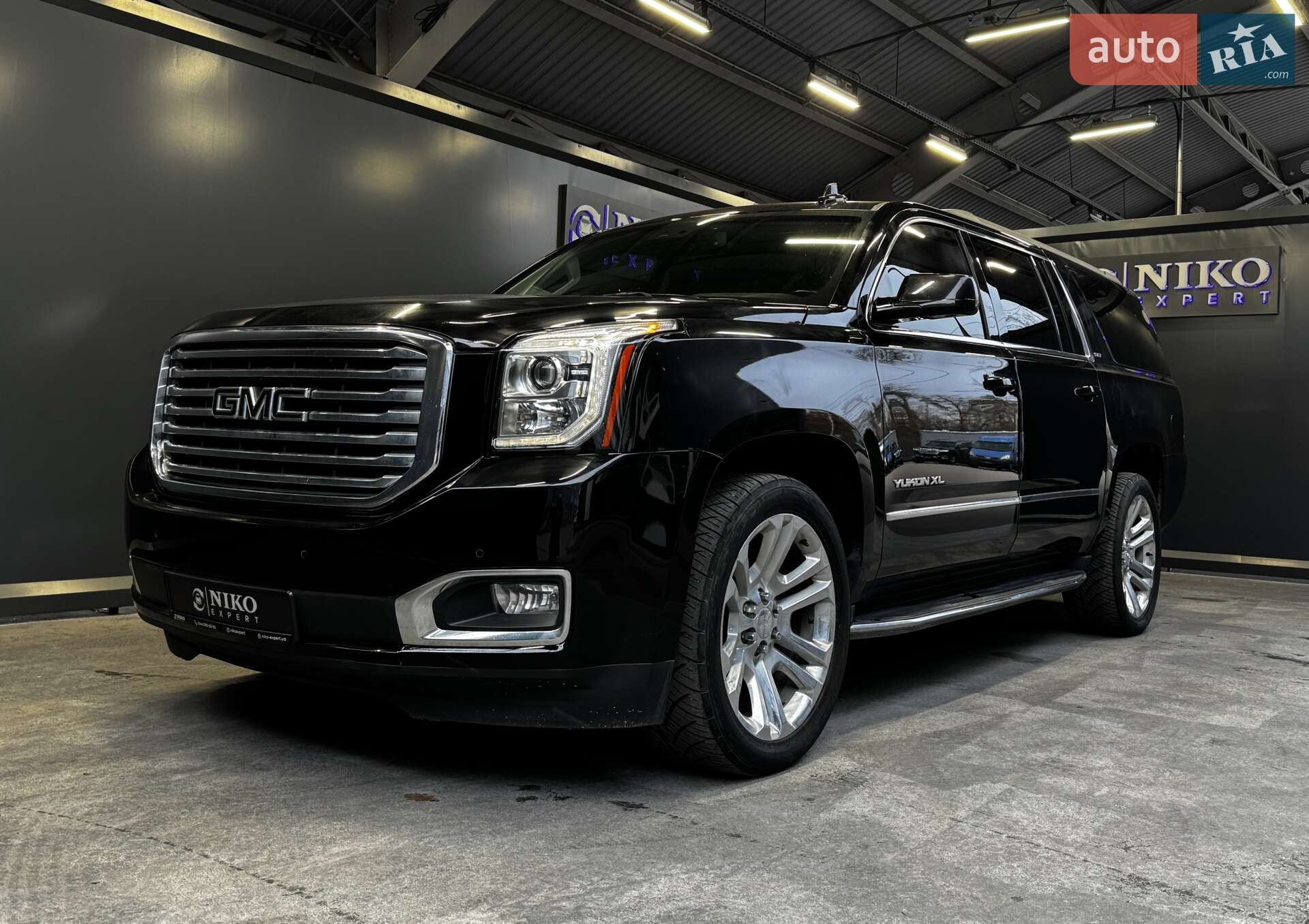 GMC Yukon 2018 VIN 1GKS2GKC6JR339396 фото оголошення 3 з 44