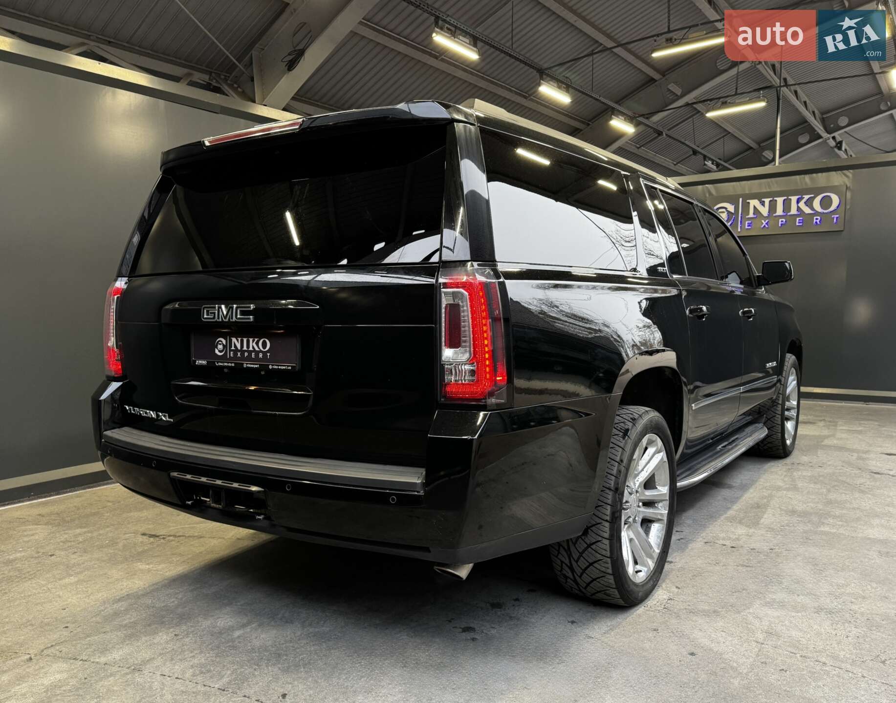 GMC Yukon 2018 VIN 1GKS2GKC6JR339396 фото оголошення 11 з 44