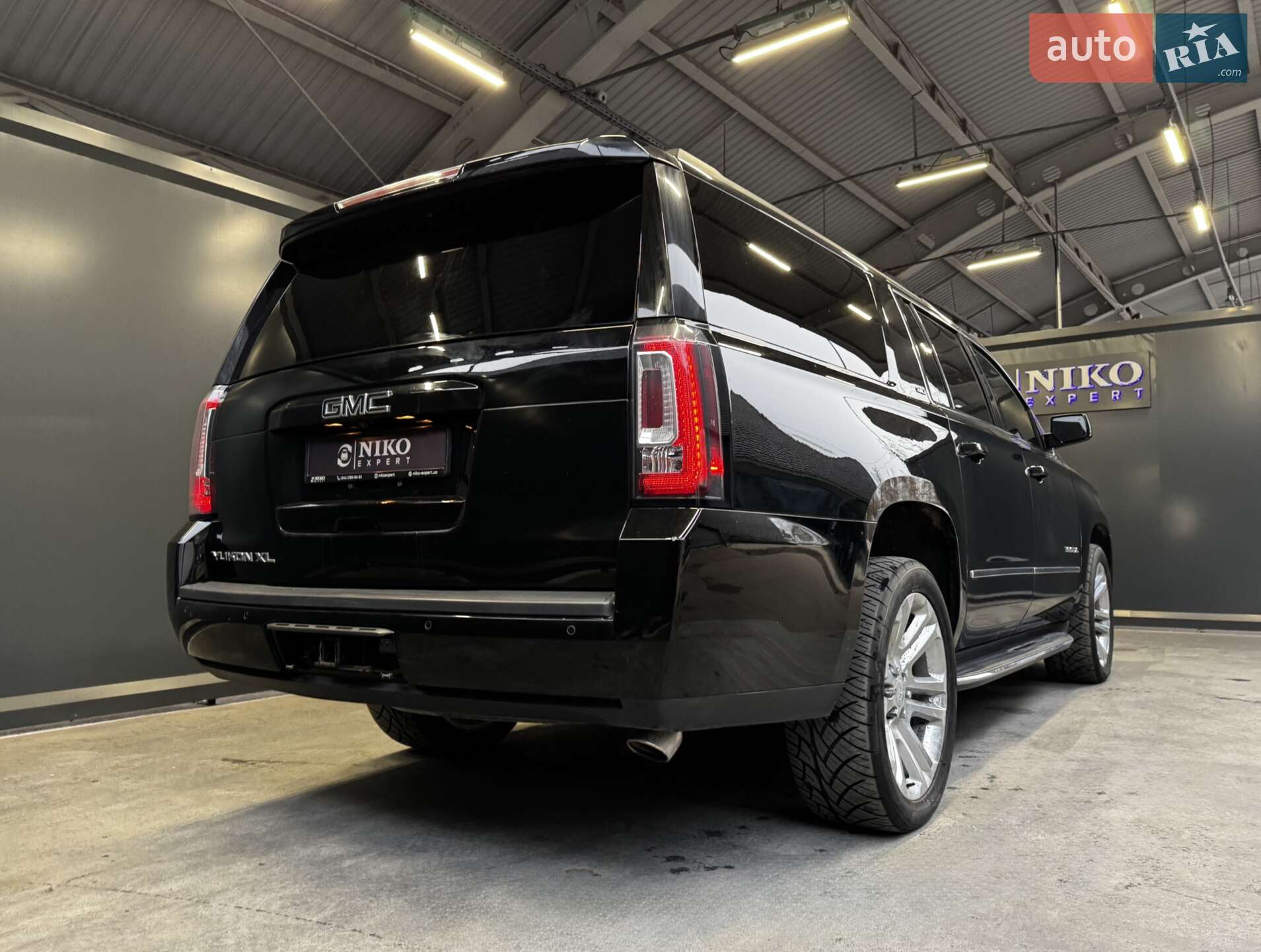 GMC Yukon 2018 VIN 1GKS2GKC6JR339396 фото оголошення 12 з 44