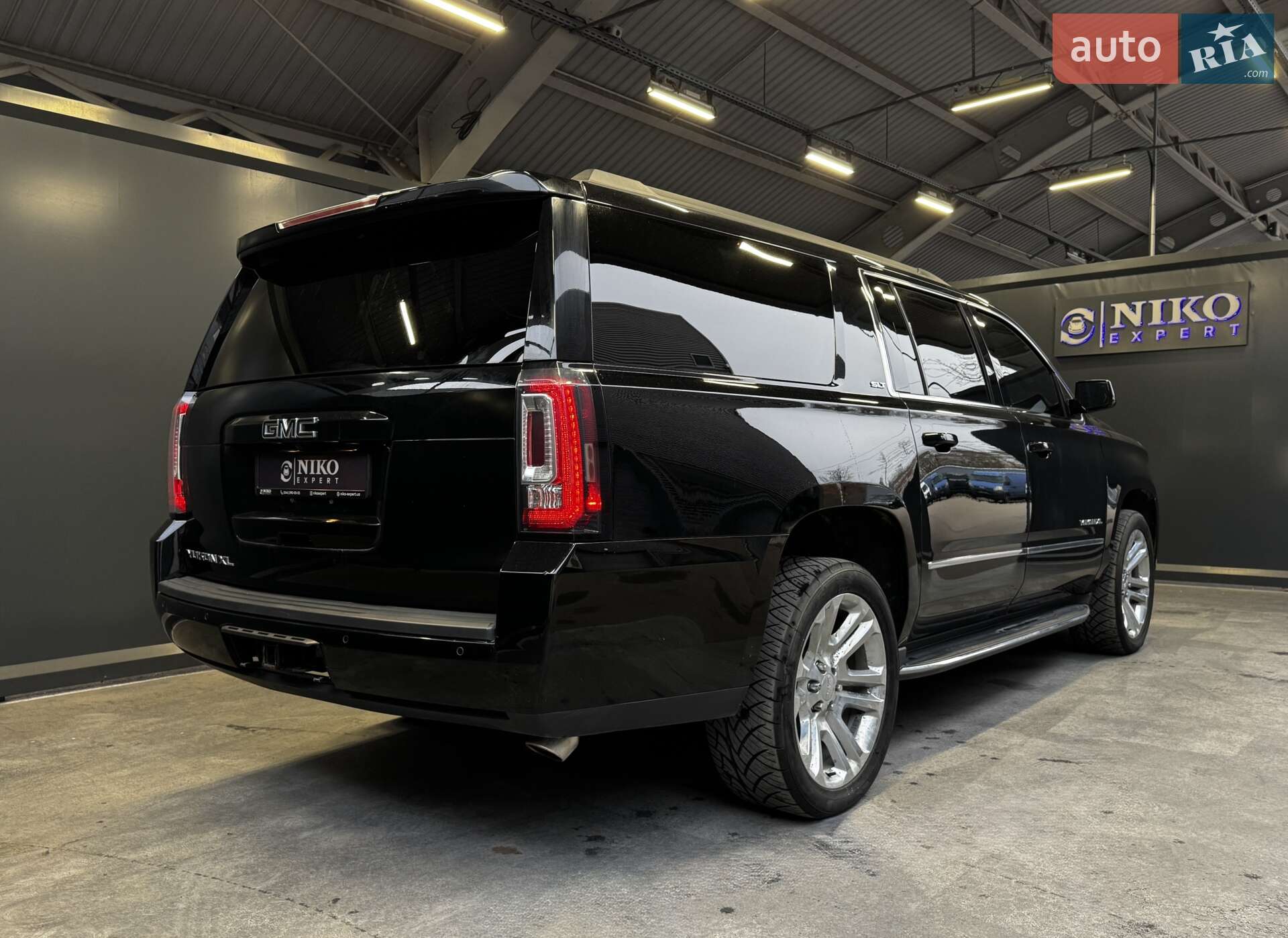 GMC Yukon 2018 VIN 1GKS2GKC6JR339396 фото оголошення 13 з 44