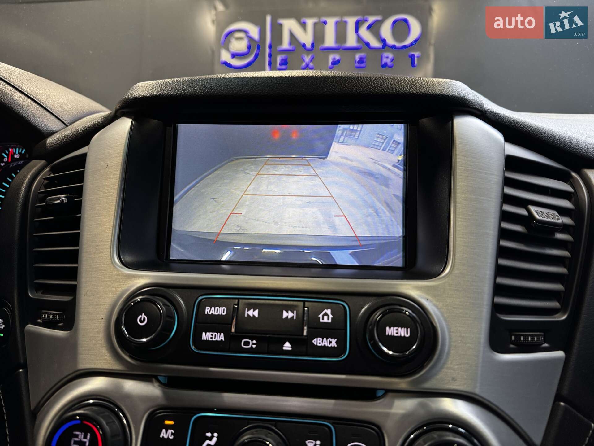 GMC Yukon 2018 VIN 1GKS2GKC6JR339396 фото оголошення 31 з 44