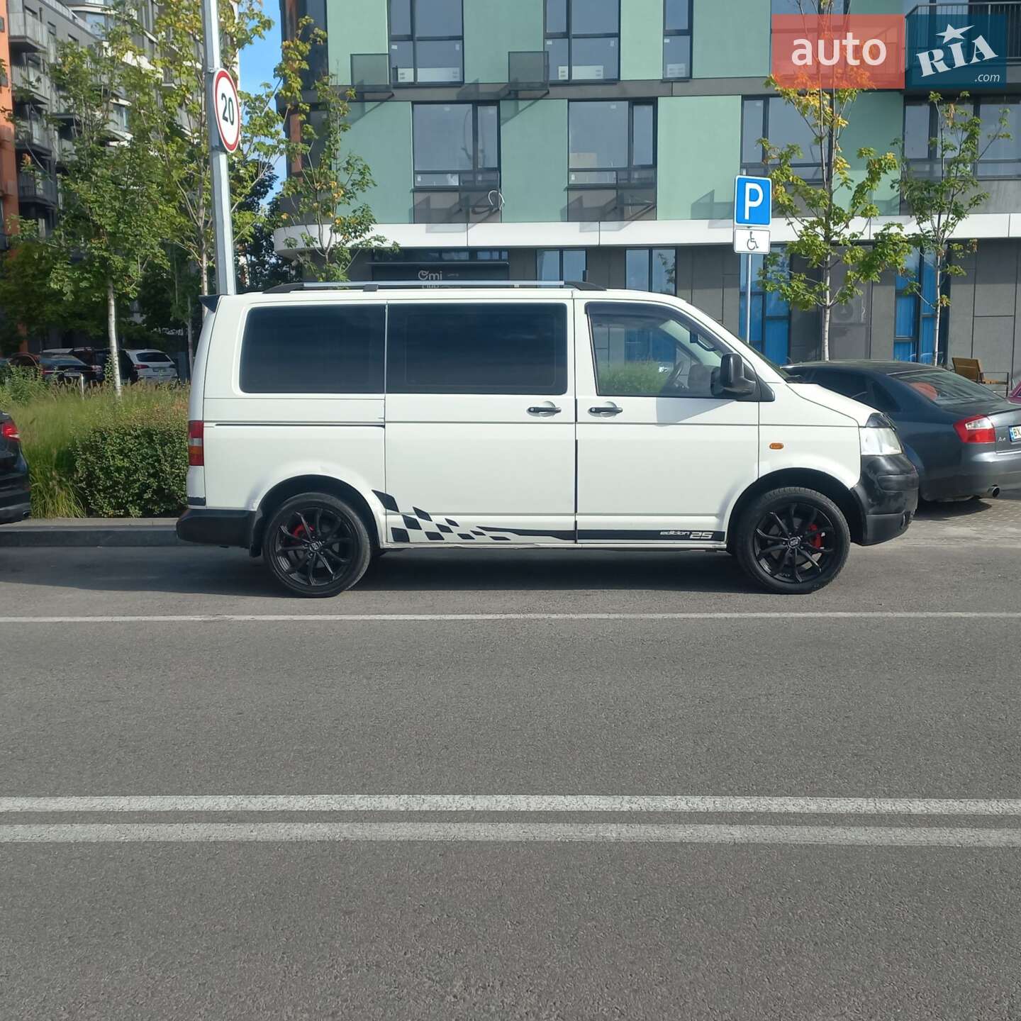 Volkswagen Transporter 2004 VIN WV1ZZZ7HZ4H005063 фото оголошення 2 з 5