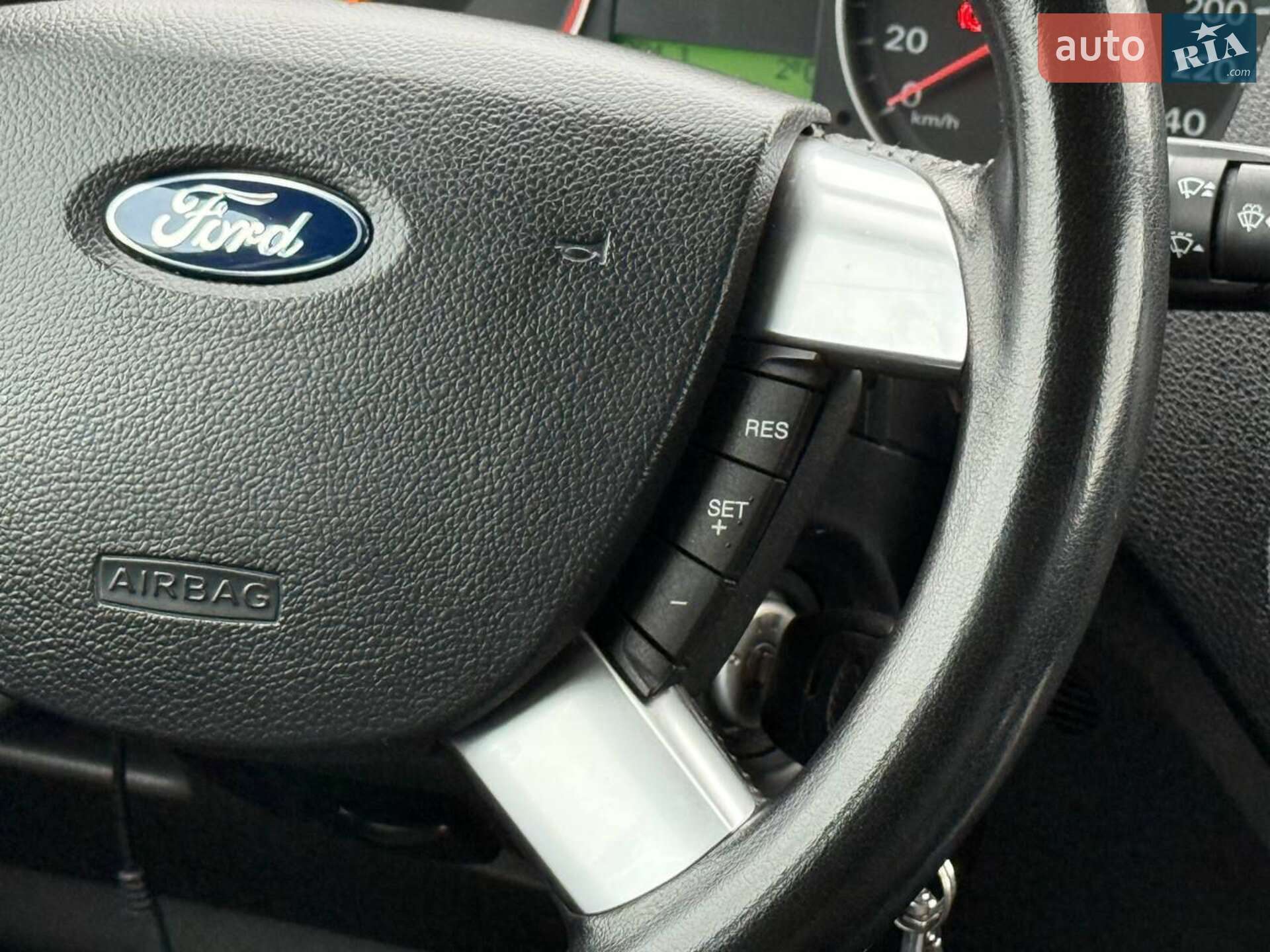 Ford Focus C-Max 2005 VIN WF0MXXGCDM5D17692 фото оголошення 32 з 44