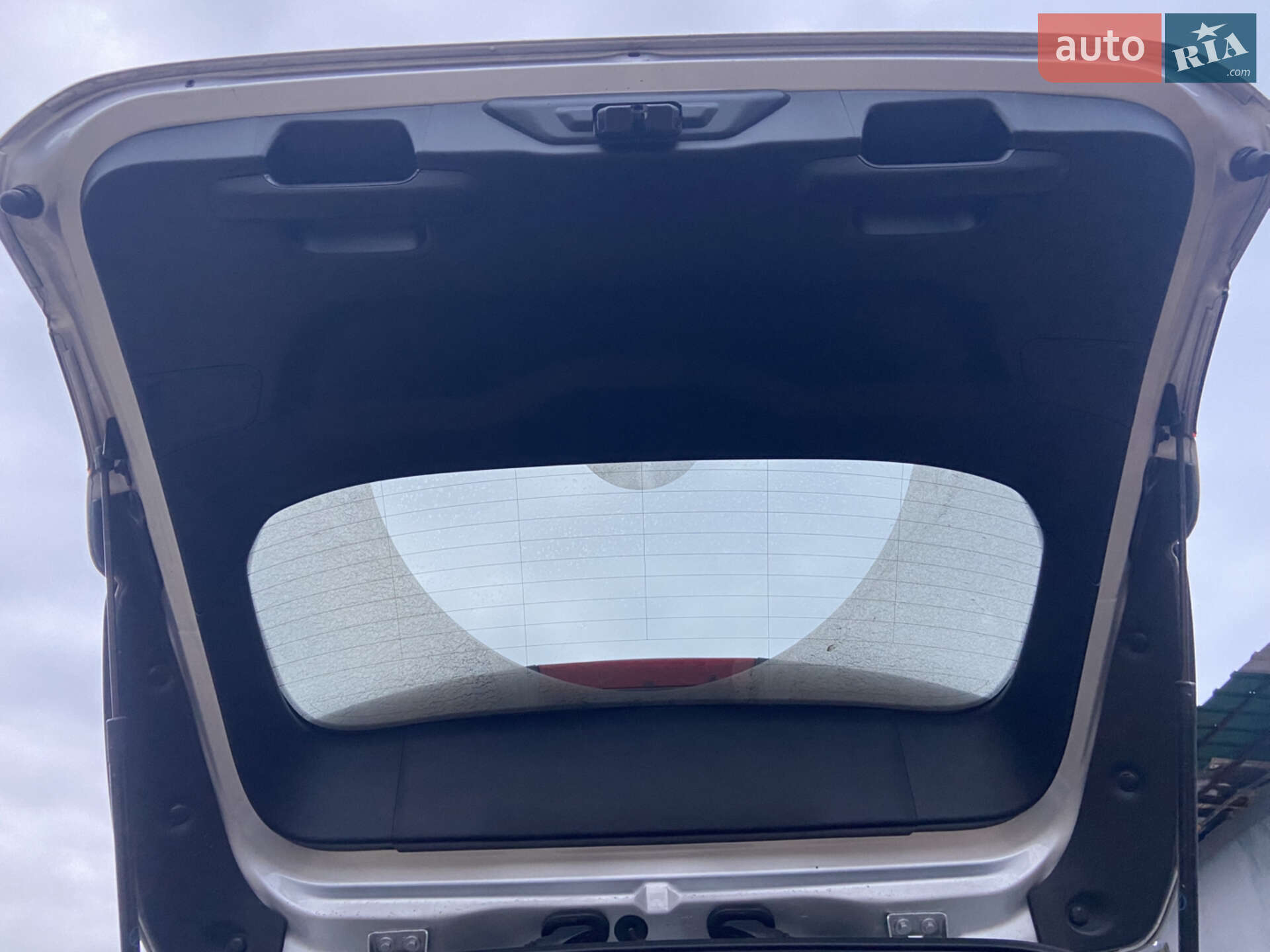 Ford Focus 2019 VIN WF0PXXGCHPKJ20346 фото оголошення 32 з 64