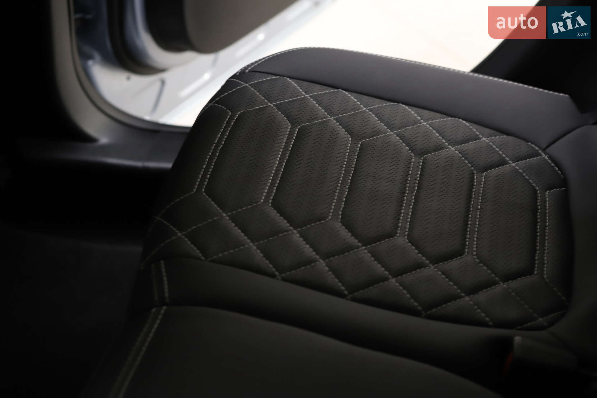 Ford Escape 2021 VIN 1FMCU0G67NUA10726 фото оголошення 106 з 122