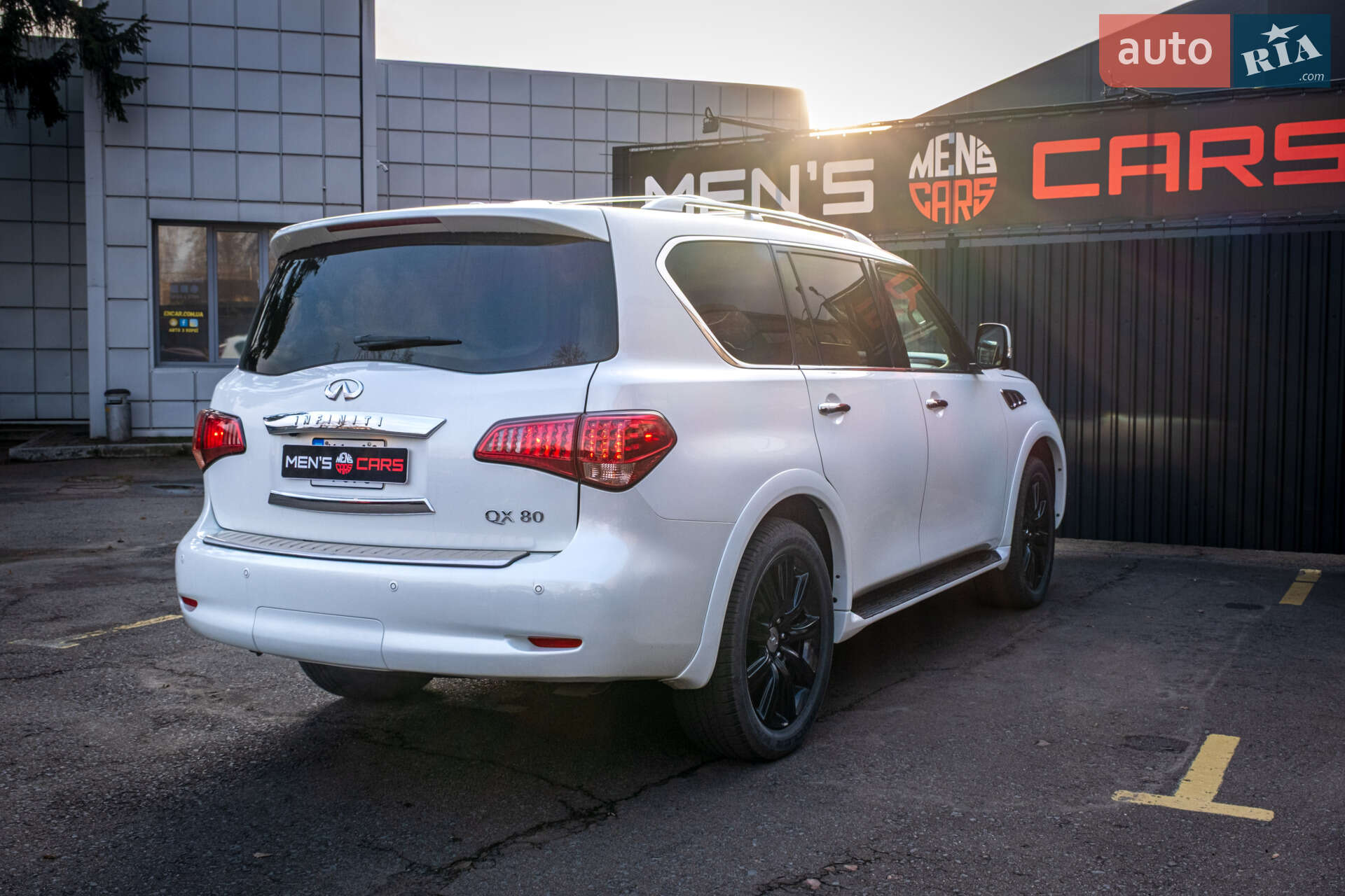 Infiniti QX80 2014 VIN JN8AZ2NC0E9352429 фото оголошення 8 з 47