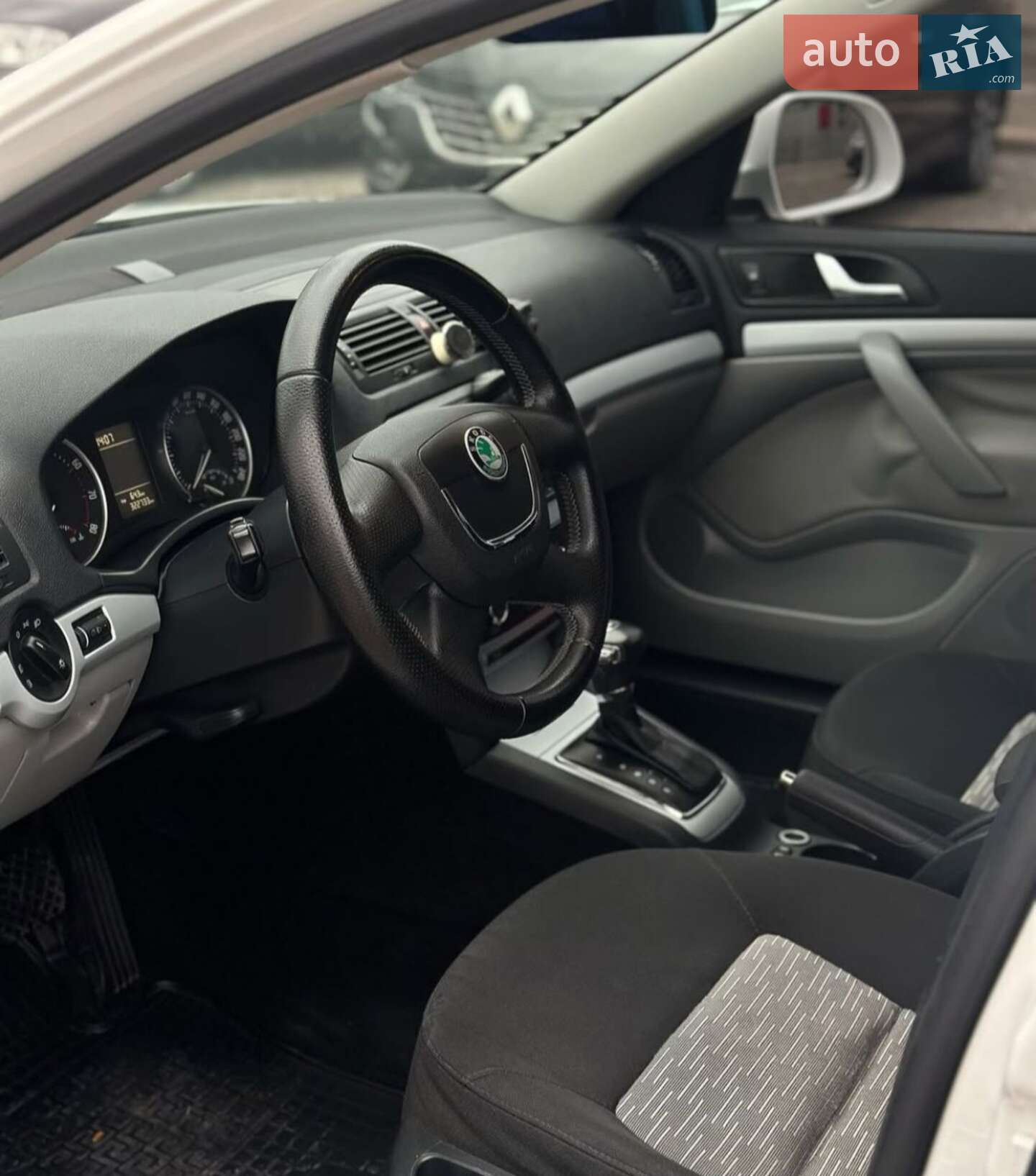 Skoda Octavia 2010 VIN TMBHK61Z5A2078969 фото оголошення 9 з 31