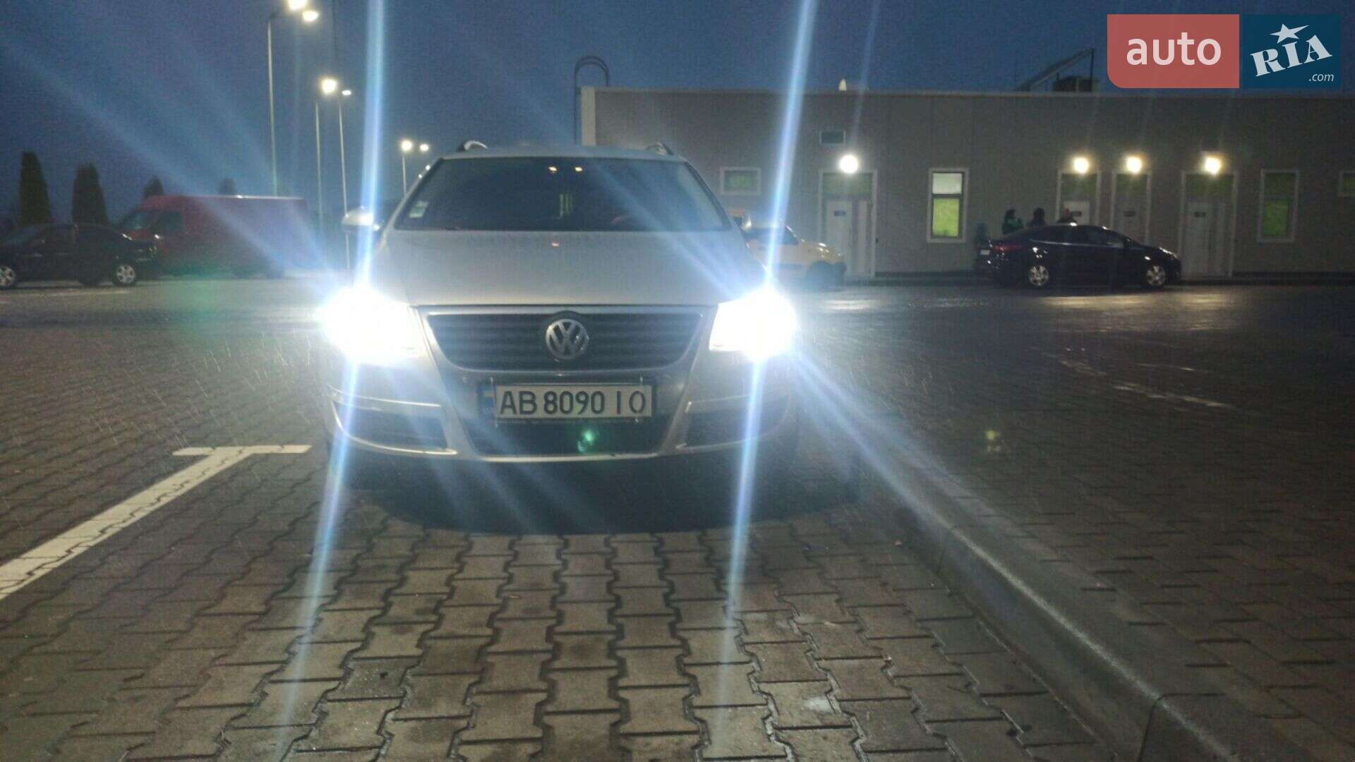 Volkswagen Passat 2010 VIN WVWZZZ3CZAE207547 фото оголошення 2 з 19