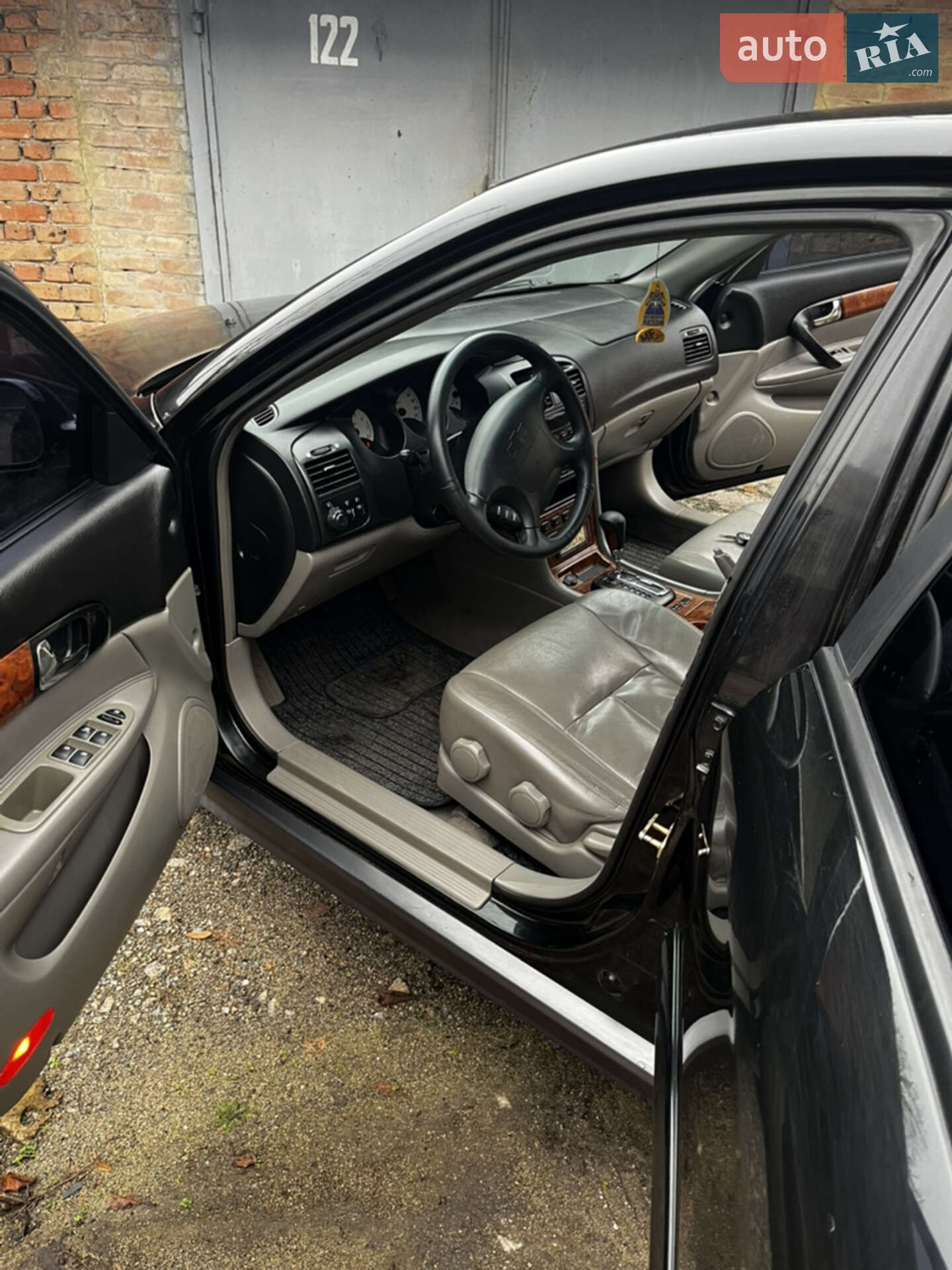 Chevrolet Evanda 2005 VIN Y6DLA69LE6B190797 фото оголошення 8 з 10