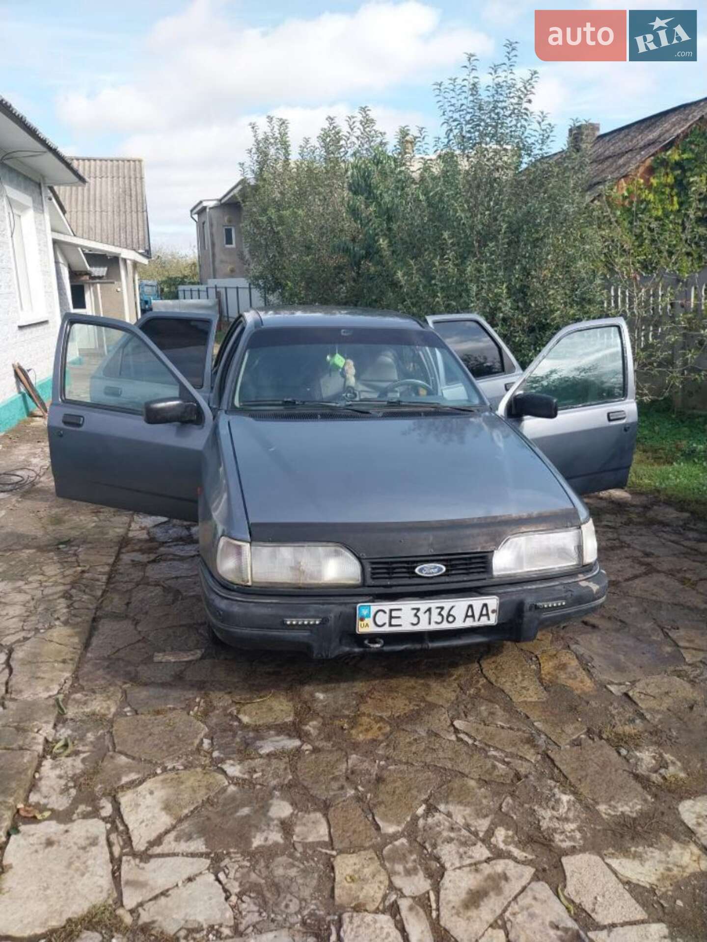 Ford Sierra 1990 VIN EF0FXXGBBFLG52539 фото оголошення 2 з 12
