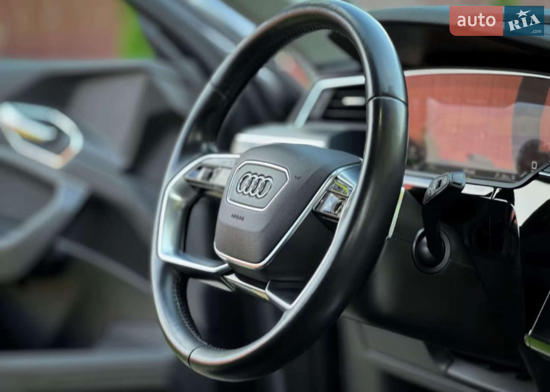 Audi e-tron 2020 VIN WAUZZZGE4LB036699 фото оголошення 31 з 31