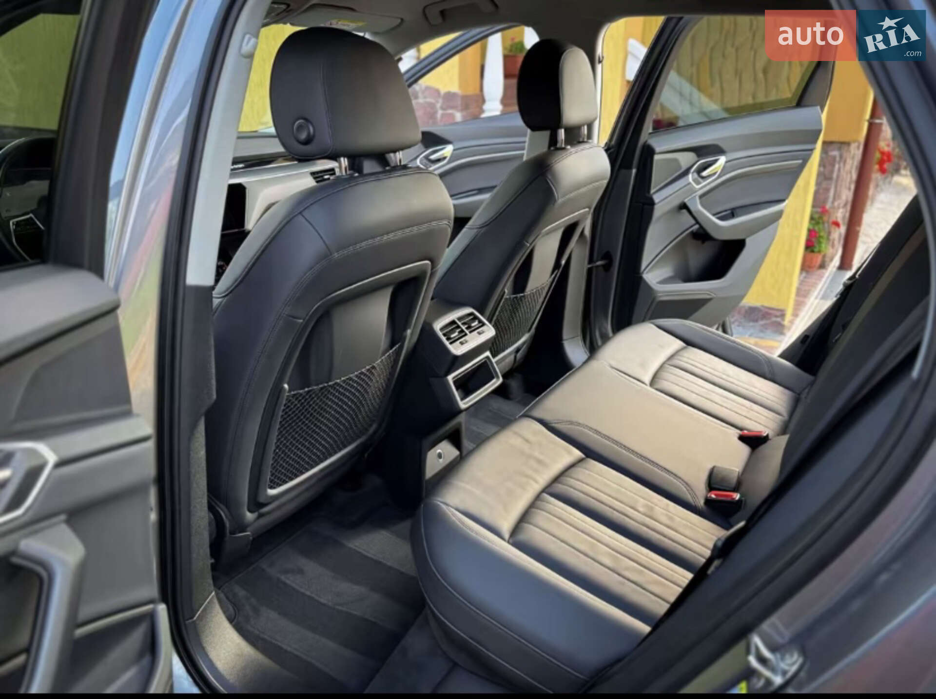 Audi e-tron 2020 VIN WAUZZZGE4LB036699 фото оголошення 29 з 31