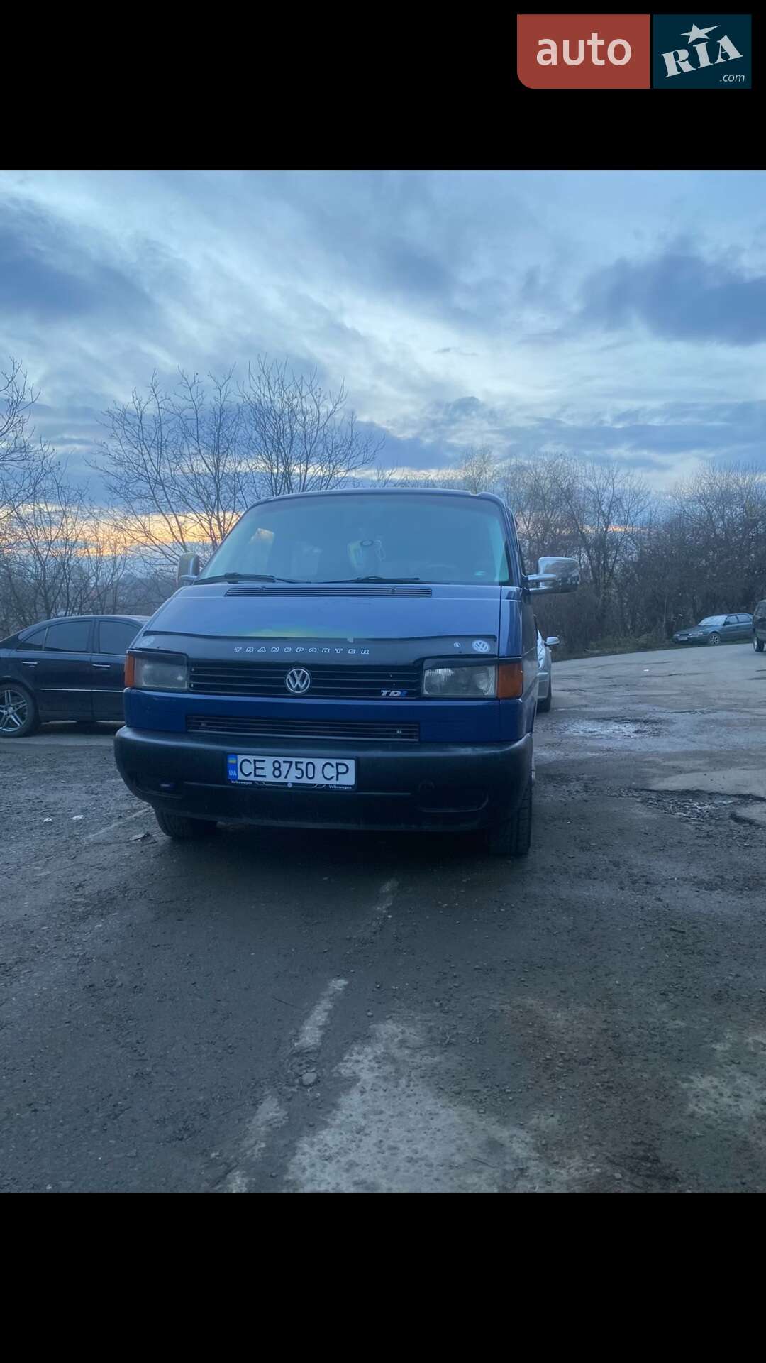 Volkswagen Transporter 2002 VIN WV1ZZZ70Z2H021855 фото оголошення 2 з 9