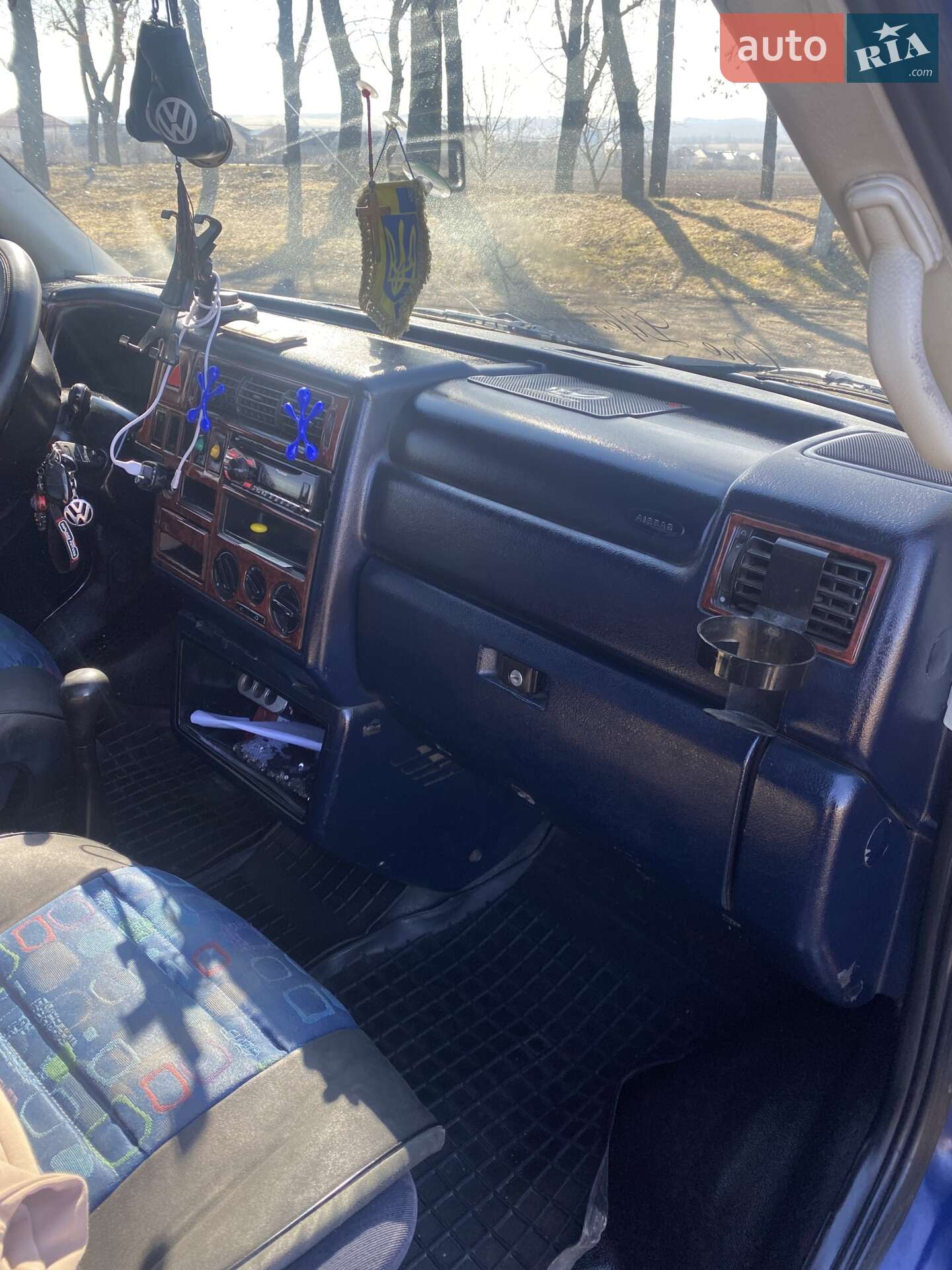 Volkswagen Transporter 2002 VIN WV1ZZZ70Z2H021855 фото оголошення 5 з 9