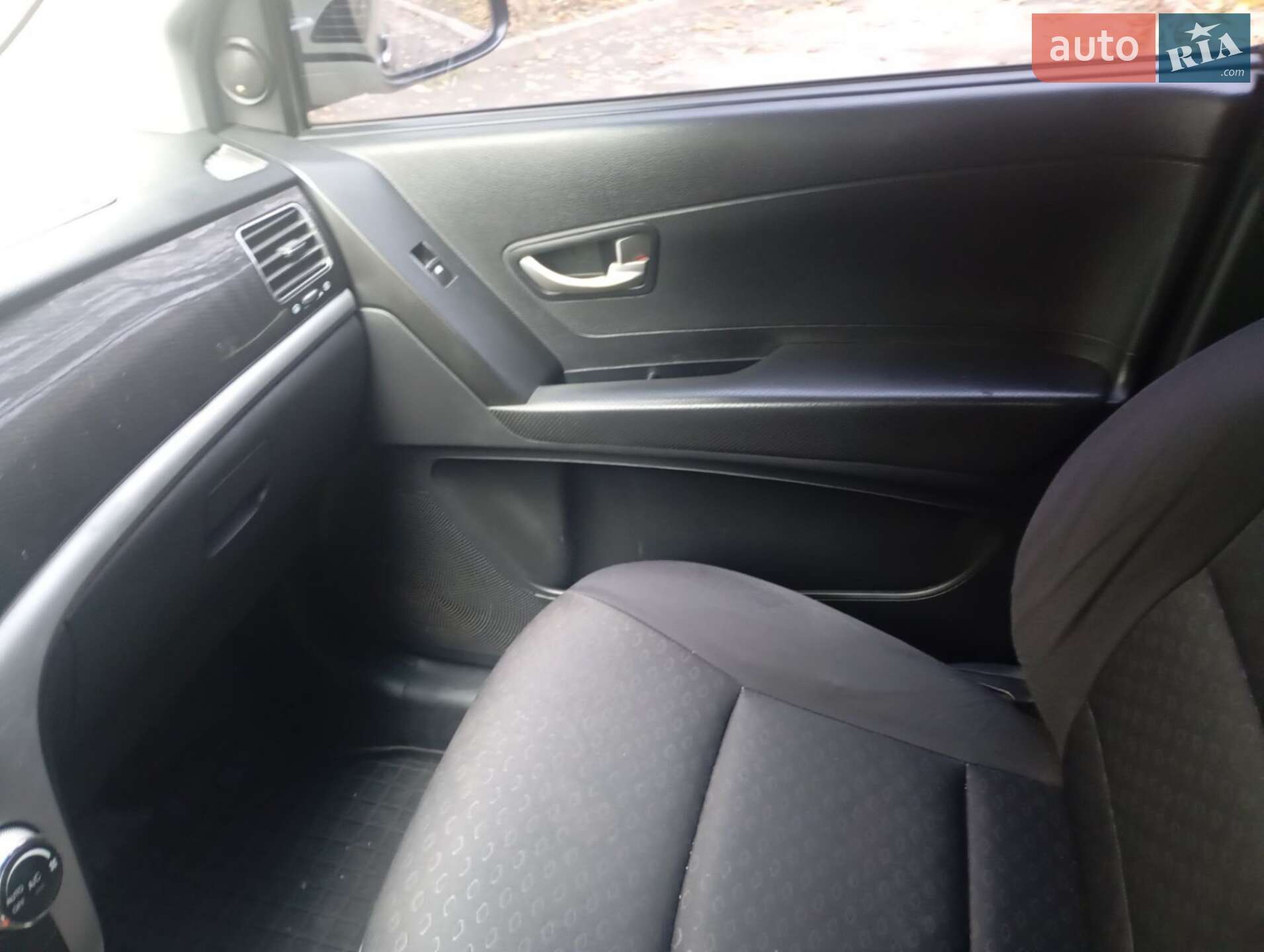 SsangYong Korando 2012 VIN Y7WCKSA40C0016382 фото оголошення 13 з 25