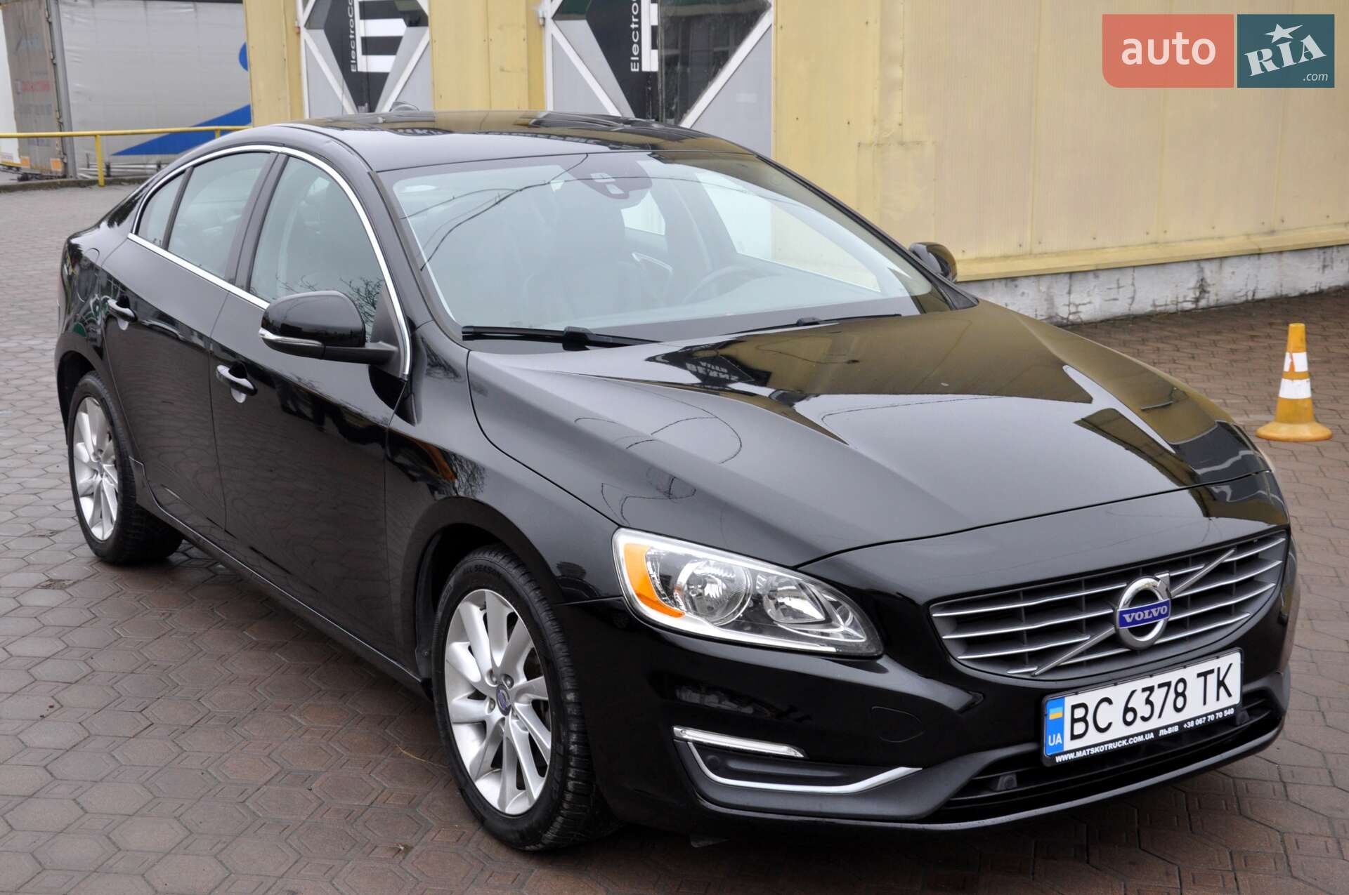 Volvo S60 2016 VIN YV126MFK6G2409720 фото оголошення 5 з 40
